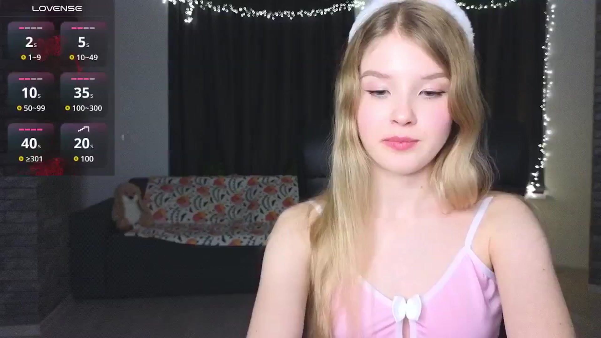Gallery image thumbnail from Emiliya_Cute's myfreecams stream on, 12/05/2024, 18:54 image 6 of 20
