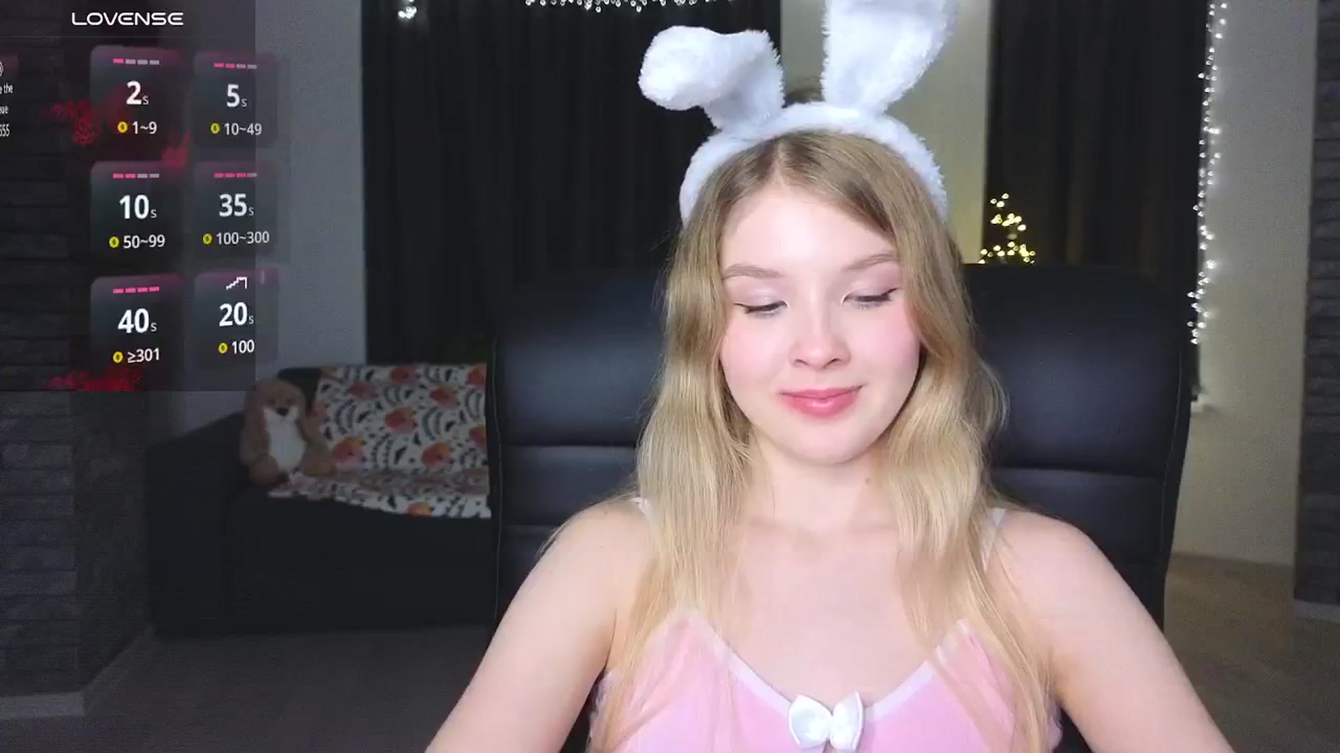 Gallery image thumbnail from Emiliya_Cute's myfreecams stream on, 12/05/2024, 18:54 image 19 of 20
