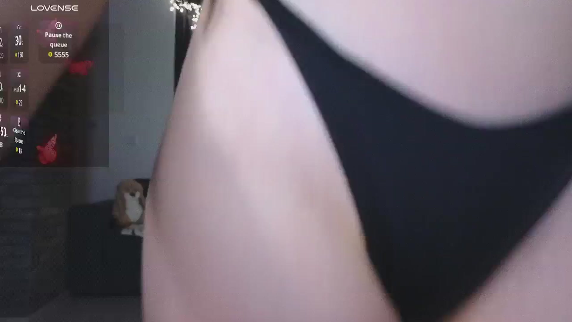 Gallery image thumbnail from Emiliya_Cute's myfreecams stream on, 12/06/2024, 16:36 image 15 of 20
