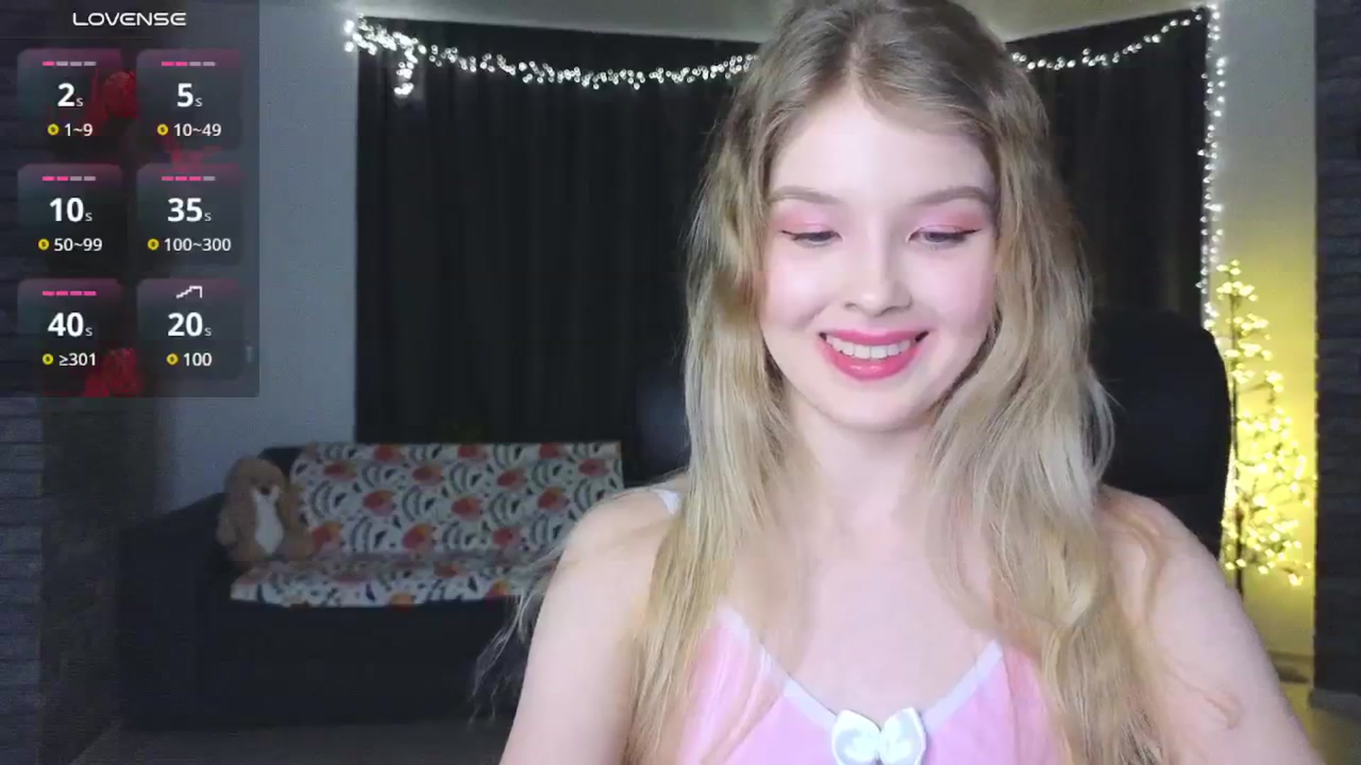 Gallery image thumbnail from Emiliya_Cute's myfreecams stream on, 12/11/2024, 18:49 image 16 of 20
