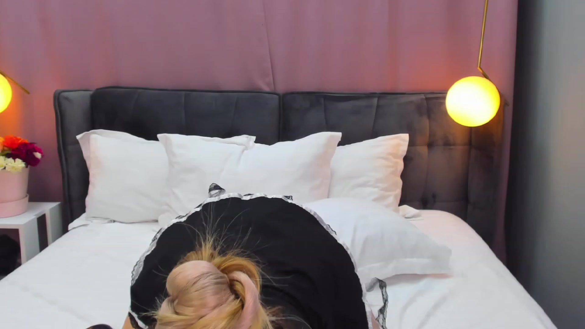 Gallery image thumbnail from EmillyBronte's myfreecams stream on, 06/10/2023, 22:09 image 3 of 20