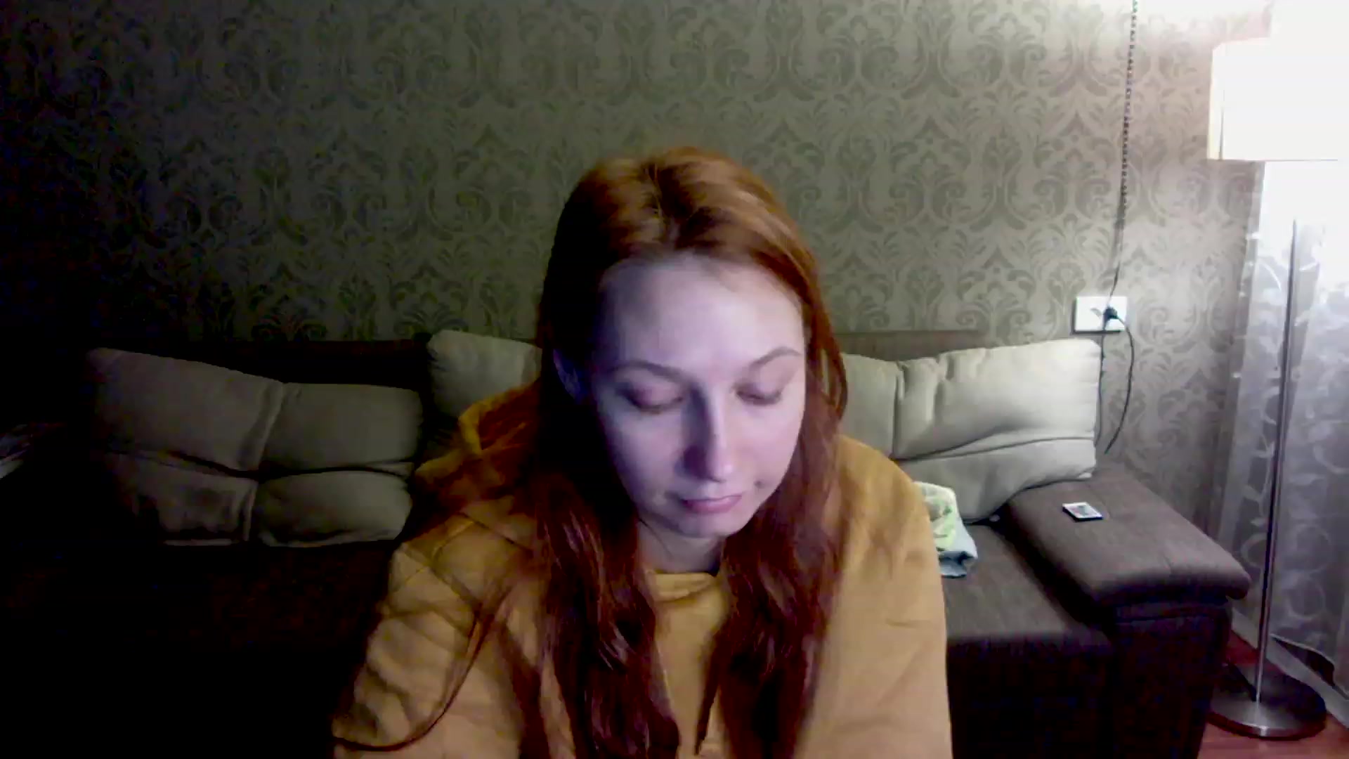 Gallery image thumbnail from EmillyGinger's myfreecams stream on, 12/09/2022, 14:38 image 17 of 20
