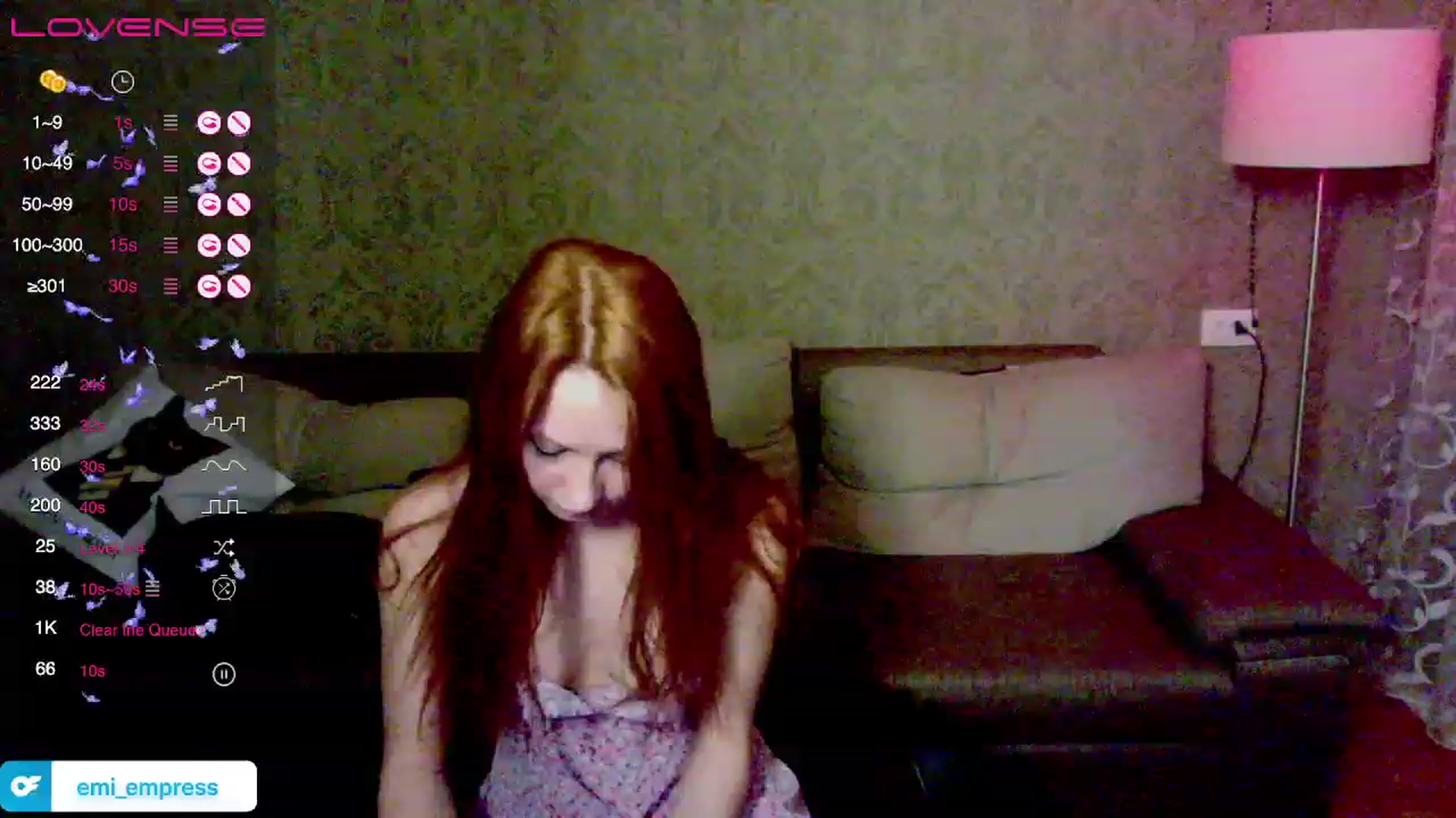 Gallery image thumbnail from EmillyGinger's myfreecams stream on, 12/10/2022, 21:49 image 1 of 20