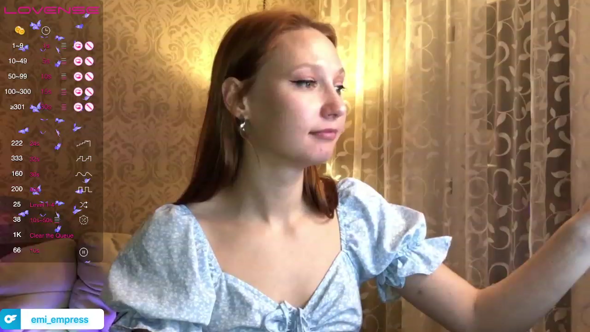 Gallery image thumbnail from EmillyGinger's myfreecams stream on, 12/12/2022, 23:41 image 10 of 20