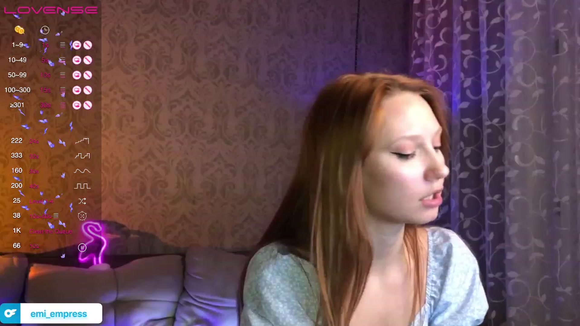 Gallery image thumbnail from EmillyGinger's myfreecams stream on, 12/12/2022, 23:41 image 17 of 20