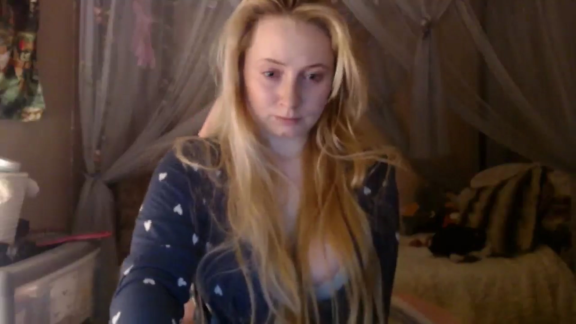 Gallery image thumbnail from EmilyAngel18's myfreecams stream on, 02/09/2025, 21:27 image 20 of 20