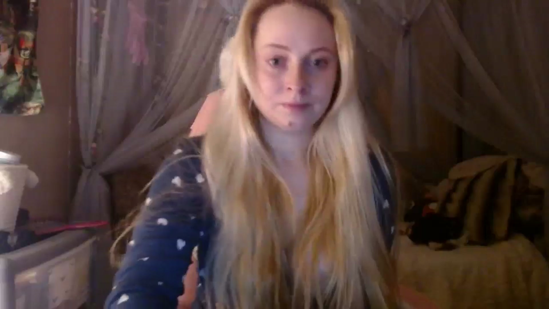 Gallery image thumbnail from EmilyAngel18's myfreecams stream on, 02/09/2025, 21:27 image 13 of 20