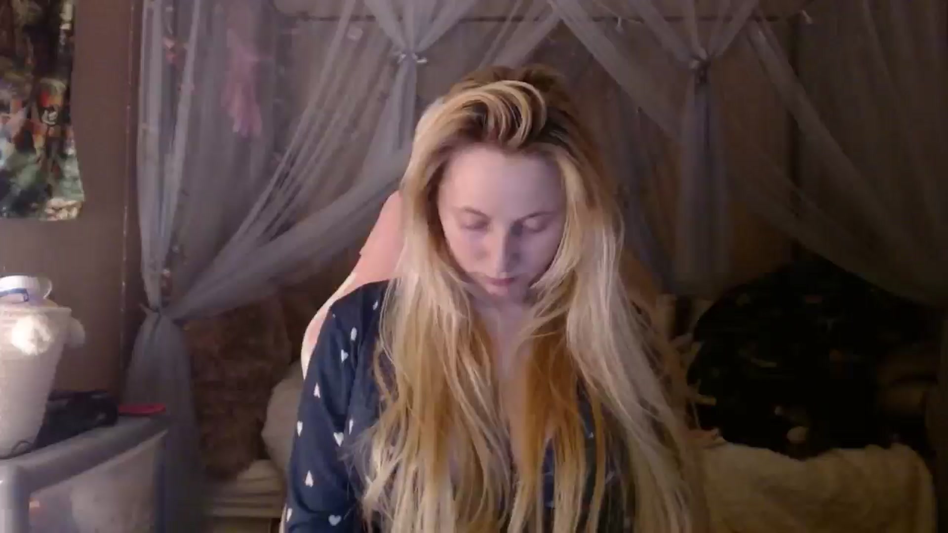 Gallery image thumbnail from EmilyAngel18's myfreecams stream on, 02/18/2025, 21:57 image 9 of 20