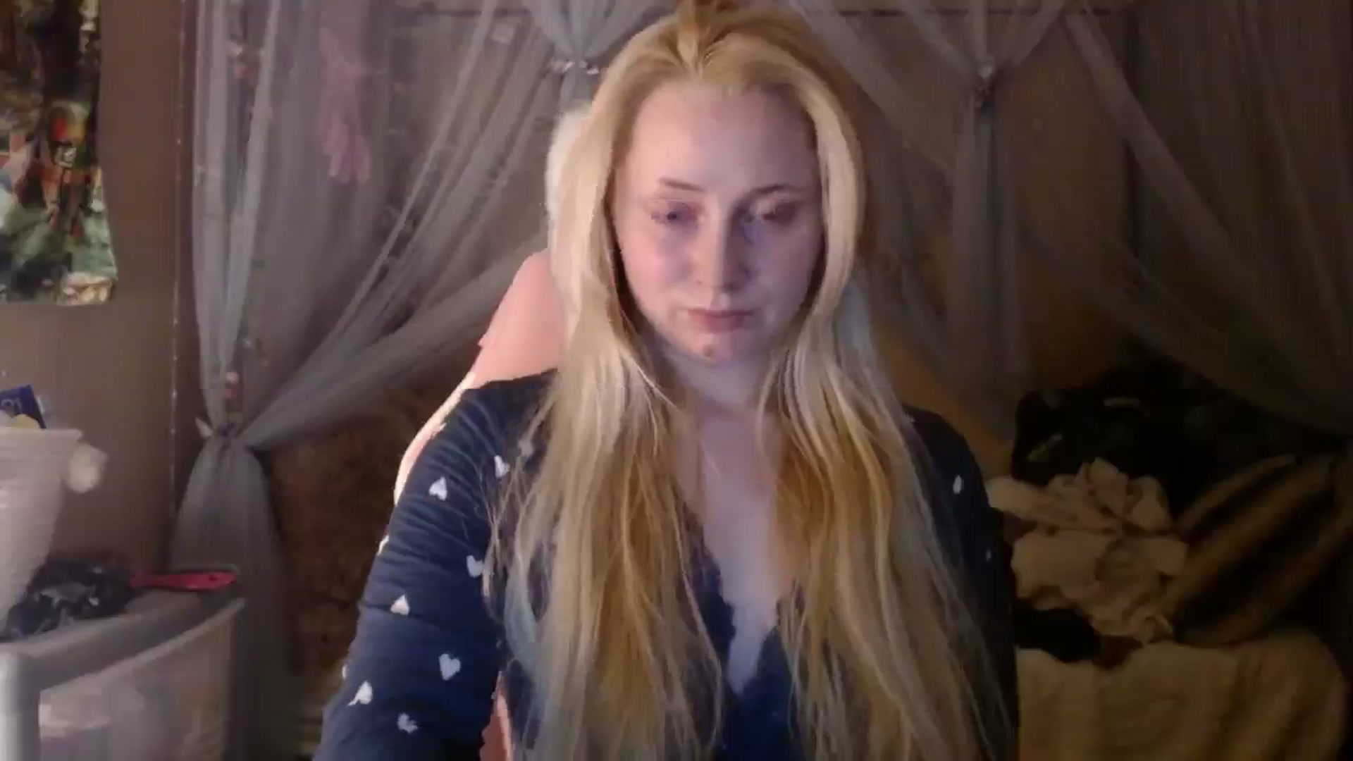 Gallery image thumbnail from EmilyAngel18's myfreecams stream on, 02/24/2025, 23:59 image 12 of 20