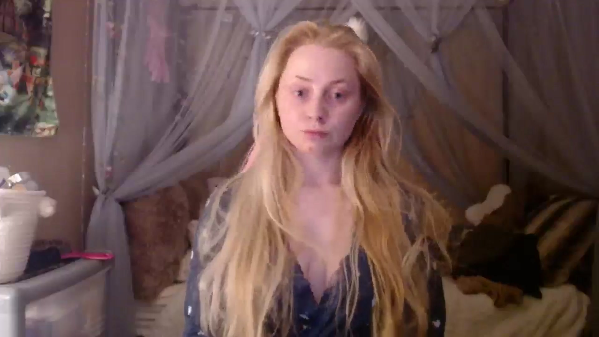 Gallery image thumbnail from EmilyAngel18's myfreecams stream on, 02/27/2025, 17:26 image 10 of 20