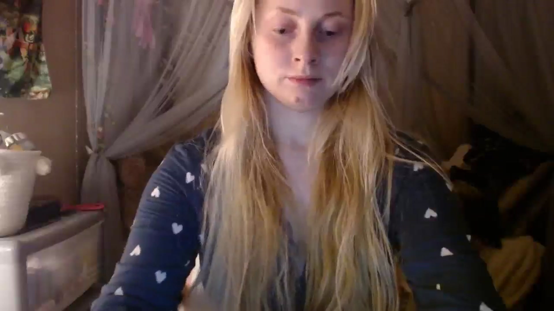 Gallery image thumbnail from EmilyAngel18's myfreecams stream on, 02/27/2025, 22:52 image 17 of 20