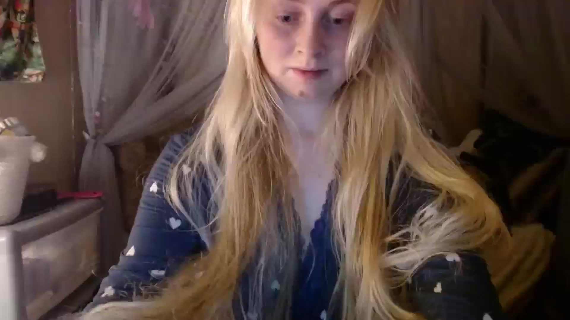 Gallery image thumbnail from EmilyAngel18's myfreecams stream on, 02/27/2025, 22:52 image 16 of 20