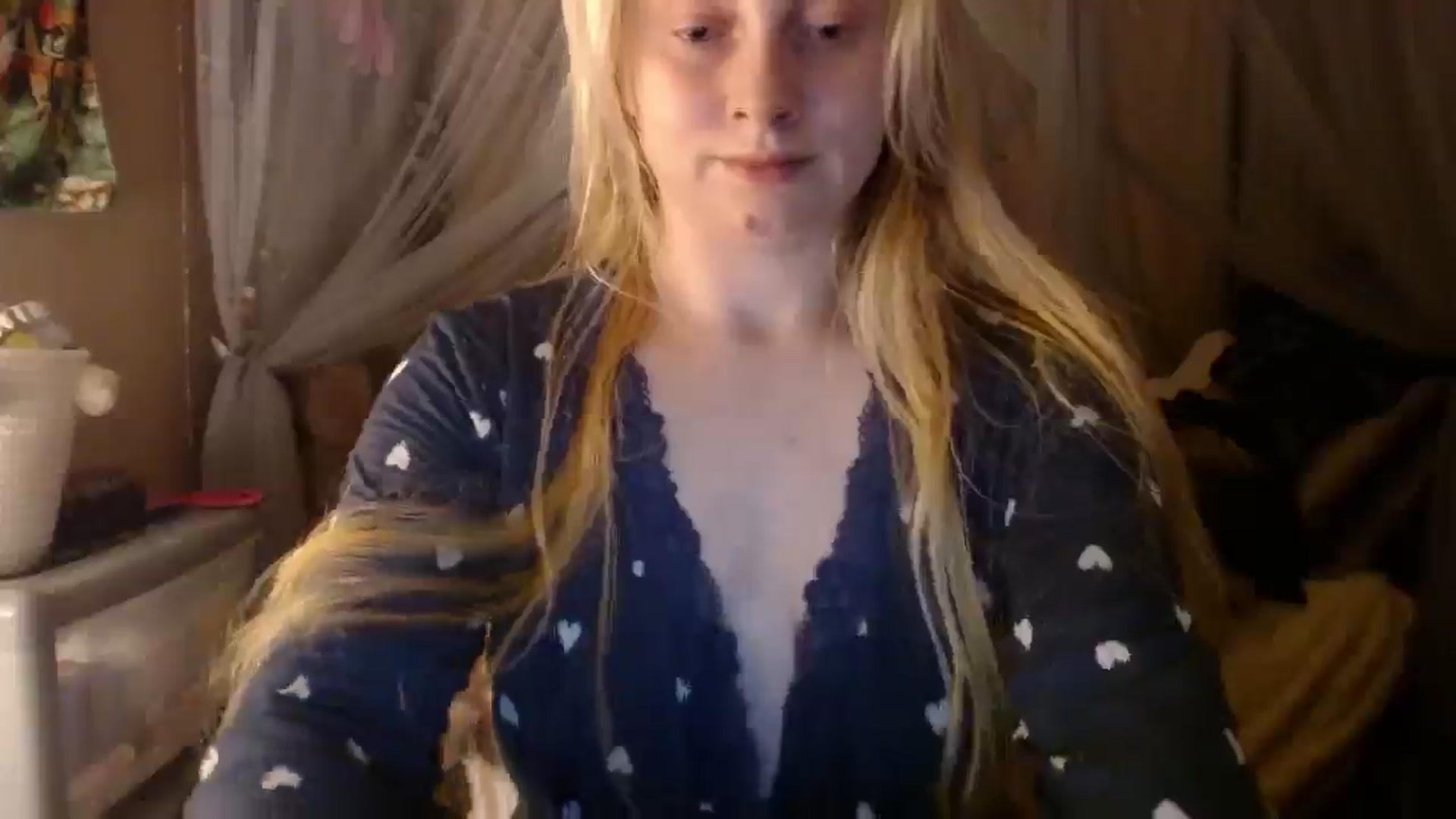 Gallery image thumbnail from EmilyAngel18's myfreecams stream on, 02/27/2025, 22:52 image 14 of 20