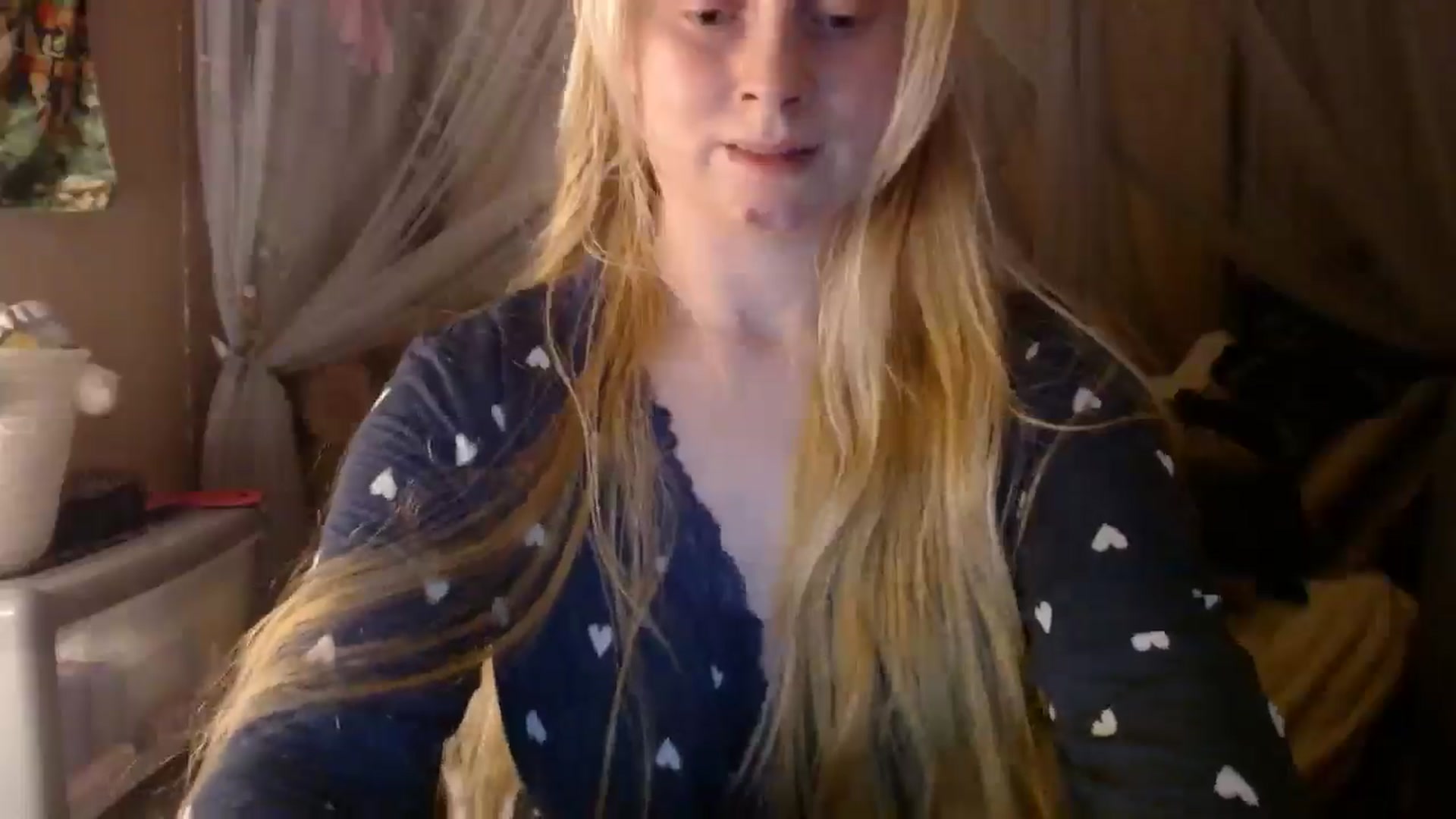 Gallery image thumbnail from EmilyAngel18's myfreecams stream on, 02/27/2025, 22:52 image 13 of 20