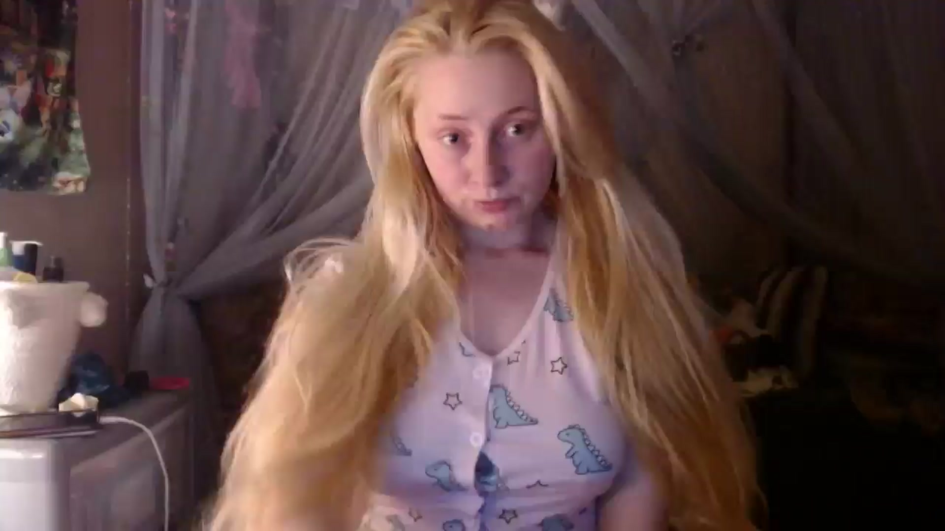 Gallery image thumbnail from EmilyAngel18's myfreecams stream on, 03/04/2025, 22:19 image 1 of 20