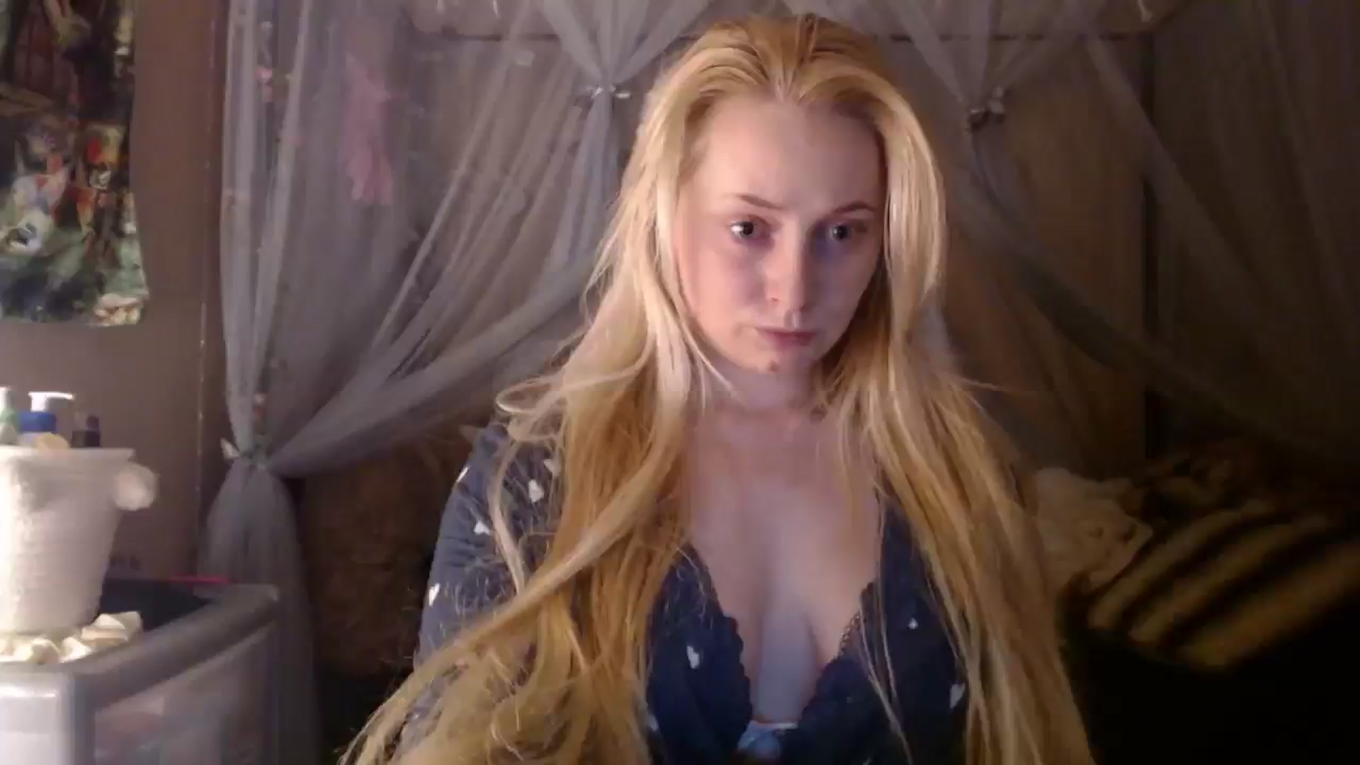 Gallery image thumbnail from EmilyAngel18's myfreecams stream on, 03/08/2025, 24:00 image 5 of 20