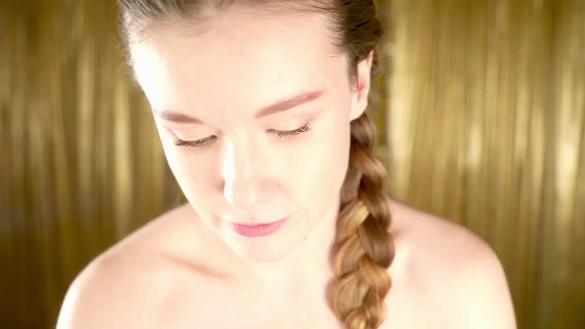 Gallery image thumbnail from EmilyBloom's myfreecams stream on, 12/29/2025, 24:03 image 11 of 20