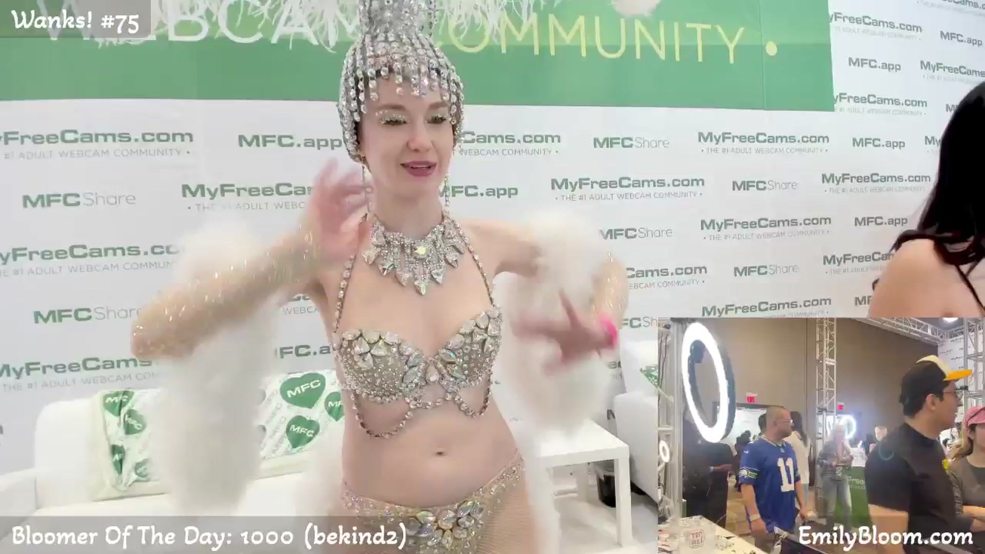 Gallery image thumbnail from EmilyBloom's myfreecams stream on, 01/24/2026, 24:10 image 3 of 20