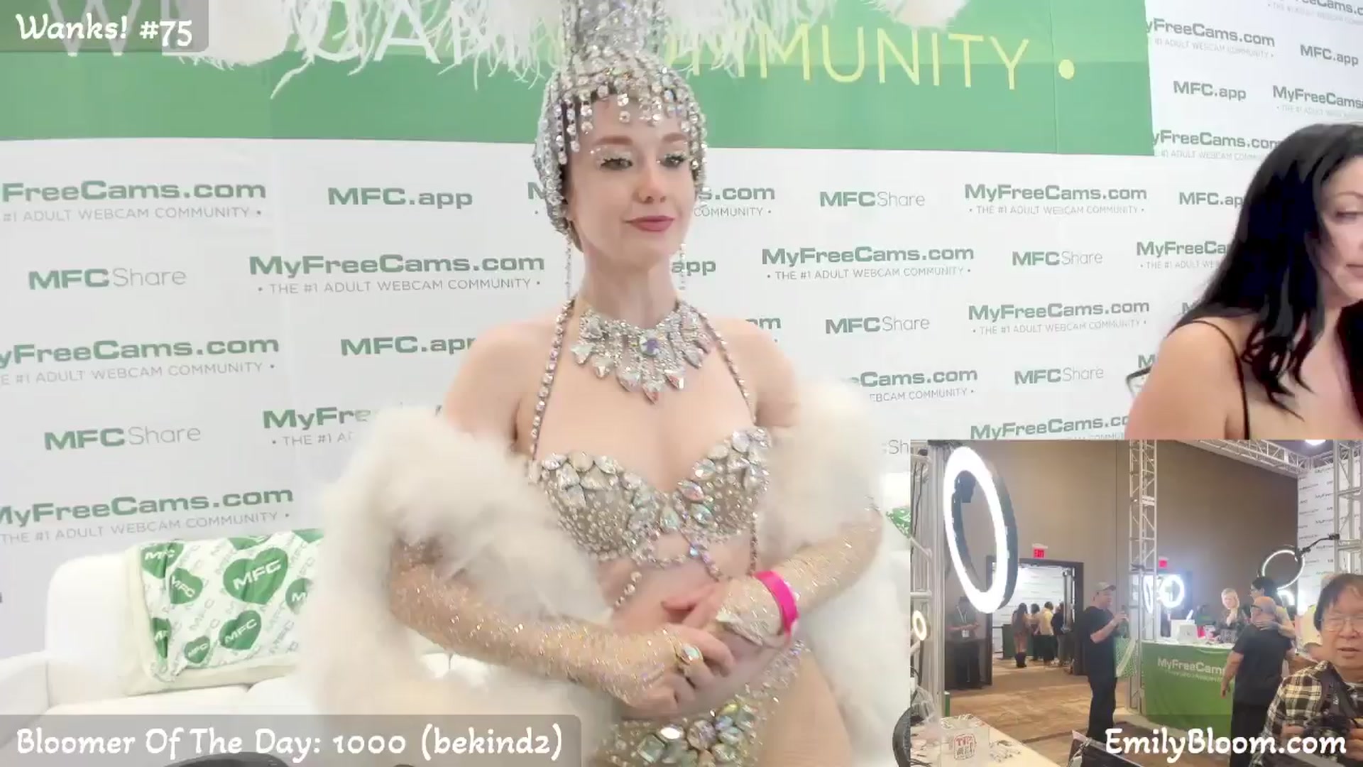 Gallery image thumbnail from EmilyBloom's myfreecams stream on, 01/24/2026, 24:10 image 4 of 20