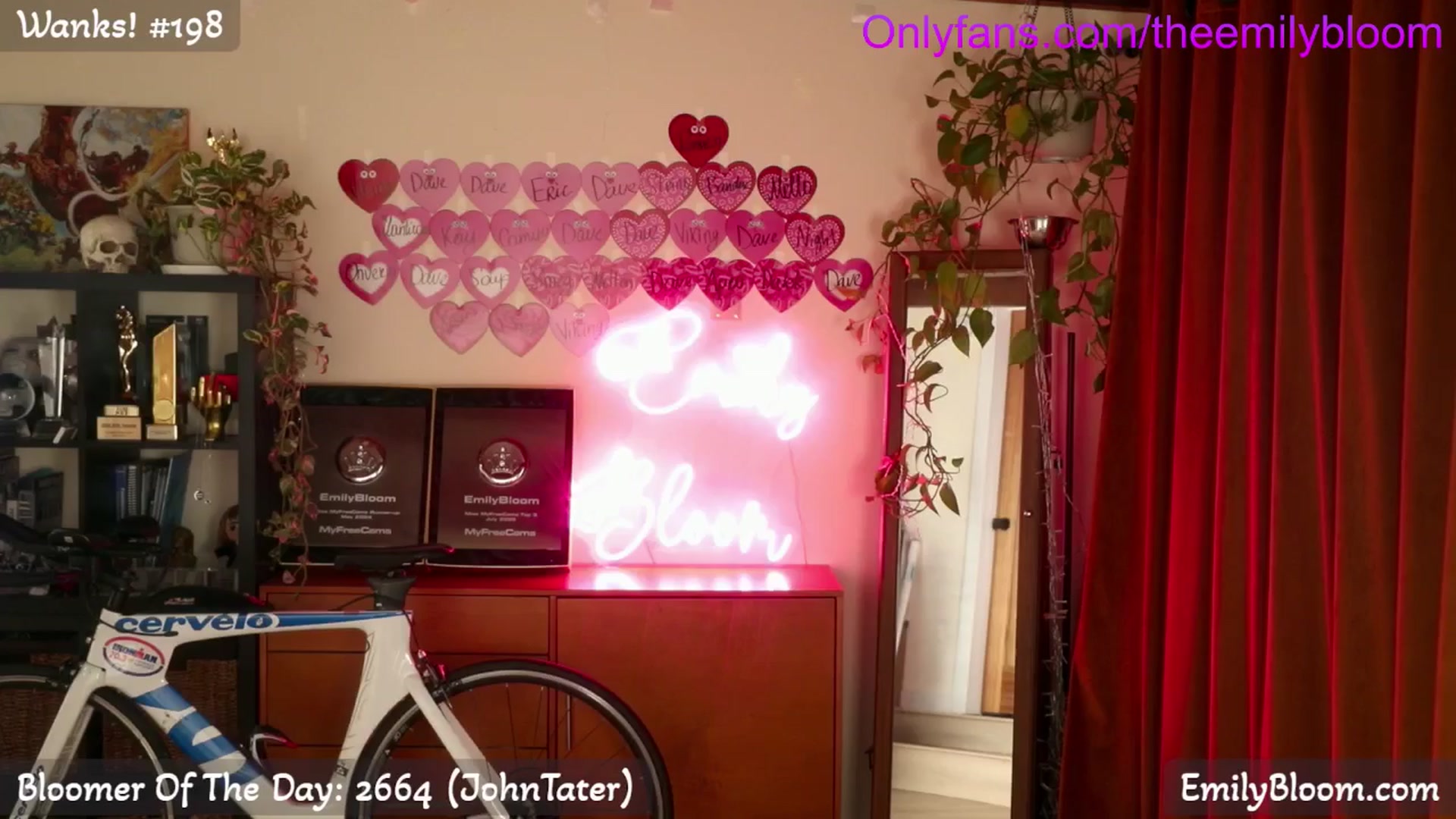 Gallery image thumbnail from EmilyBloom's myfreecams stream on, 02/12/2026, 24:05 image 13 of 20