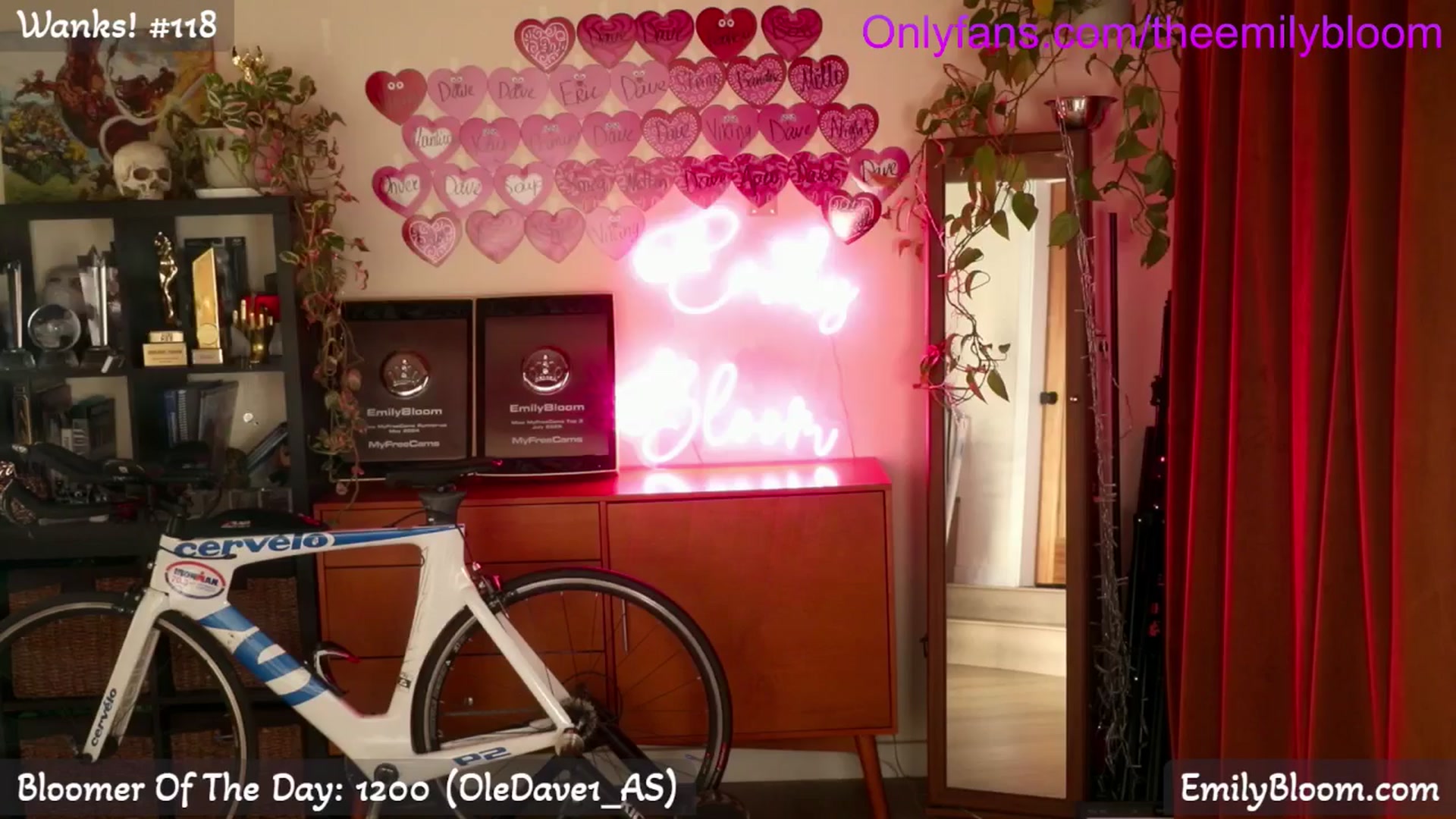 Gallery image thumbnail from EmilyBloom's myfreecams stream on, 02/14/2026, 01:00 image 9 of 20