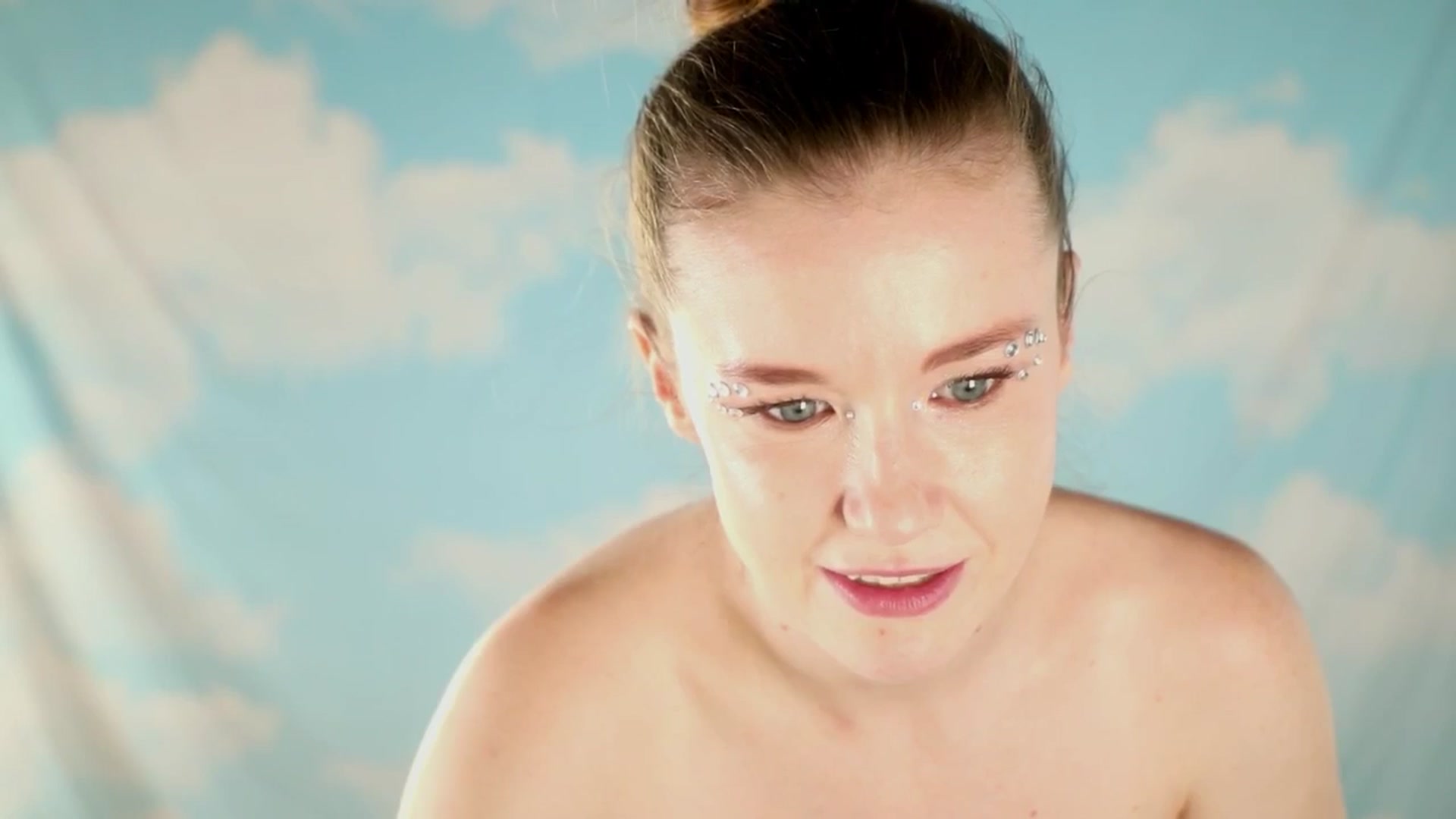 Gallery image thumbnail from EmilyBloom's myfreecams stream on, 03/01/2026, 24:32 image 17 of 20