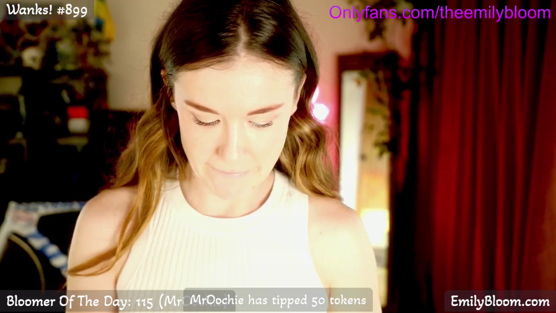 Gallery image thumbnail from EmilyBloom's myfreecams stream on, 04/01/2026, 23:48 image 2 of 20