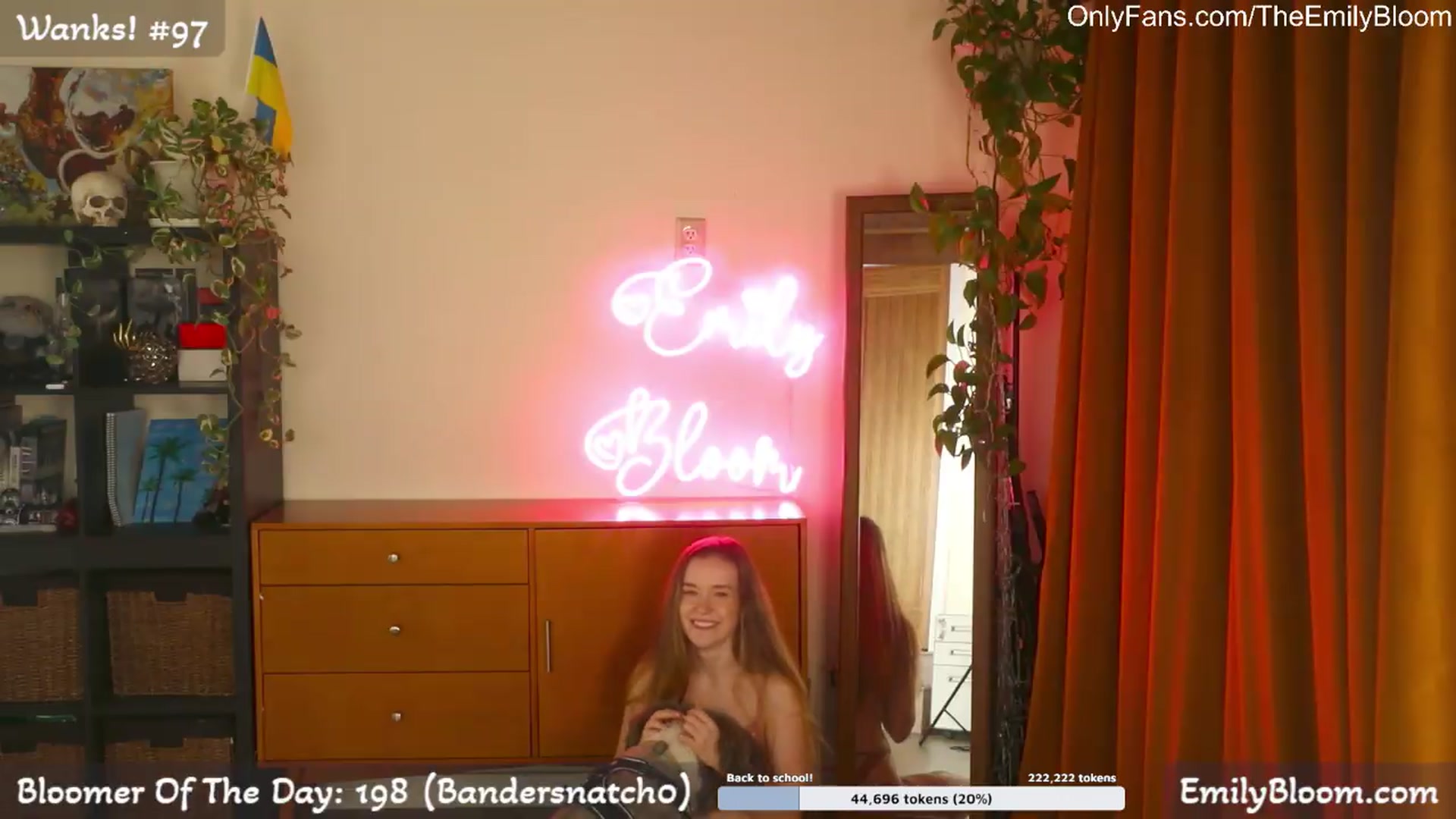 Gallery image thumbnail from EmilyBloom's myfreecams stream on, 04/24/2026, 23:58 image 14 of 20