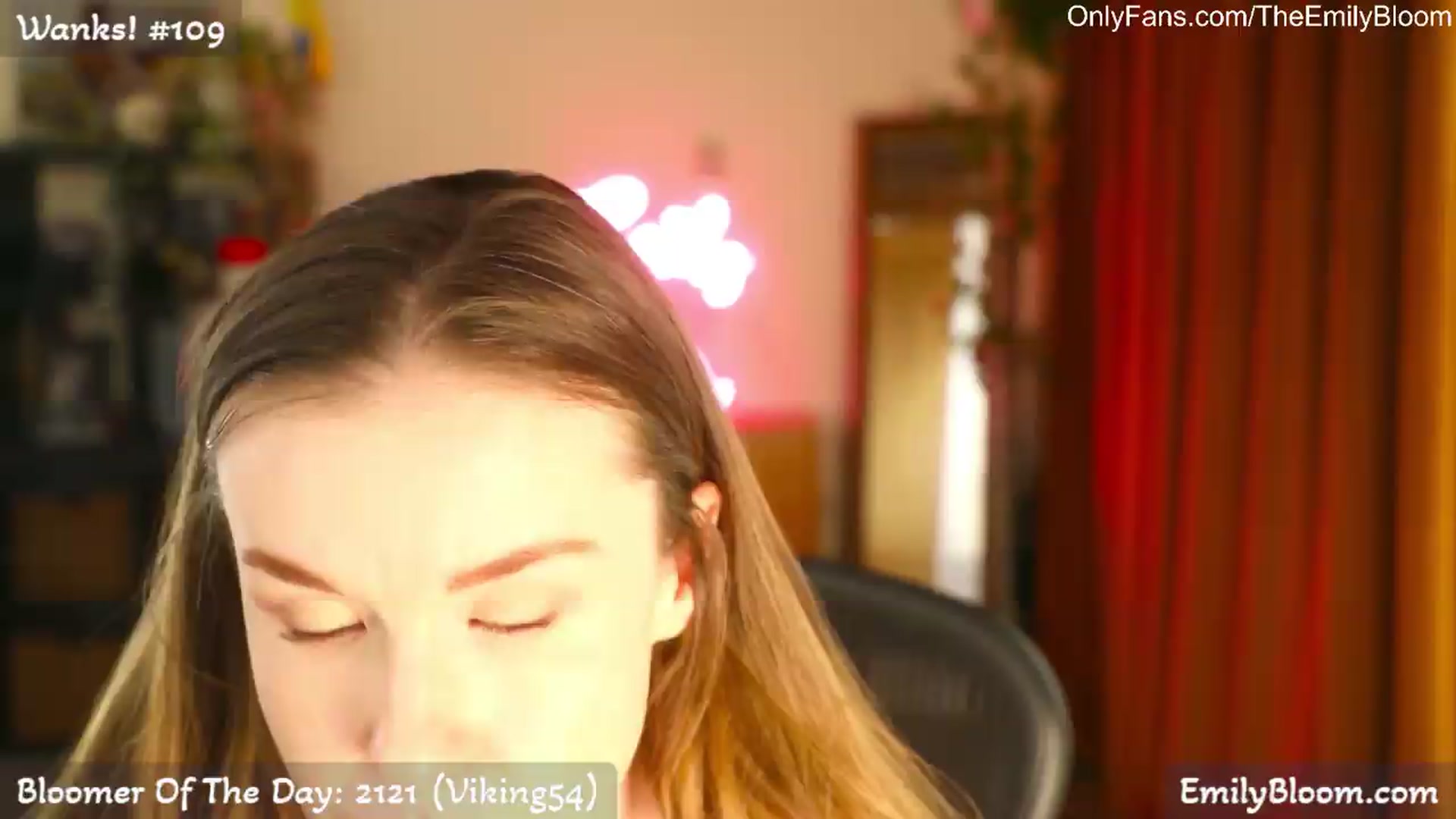 Gallery image thumbnail from EmilyBloom's myfreecams stream on, 04/30/2026, 23:49 image 17 of 20
