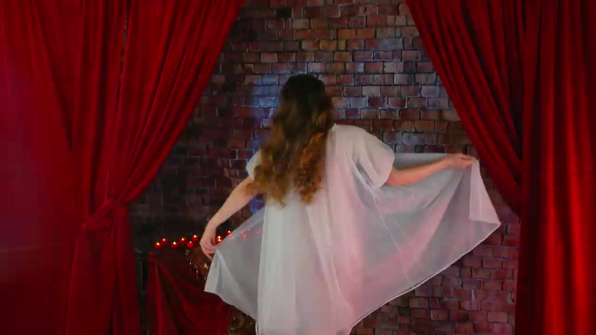 Gallery image thumbnail from EmilyBloom's myfreecams stream on, 05/03/2026, 24:04 image 4 of 20