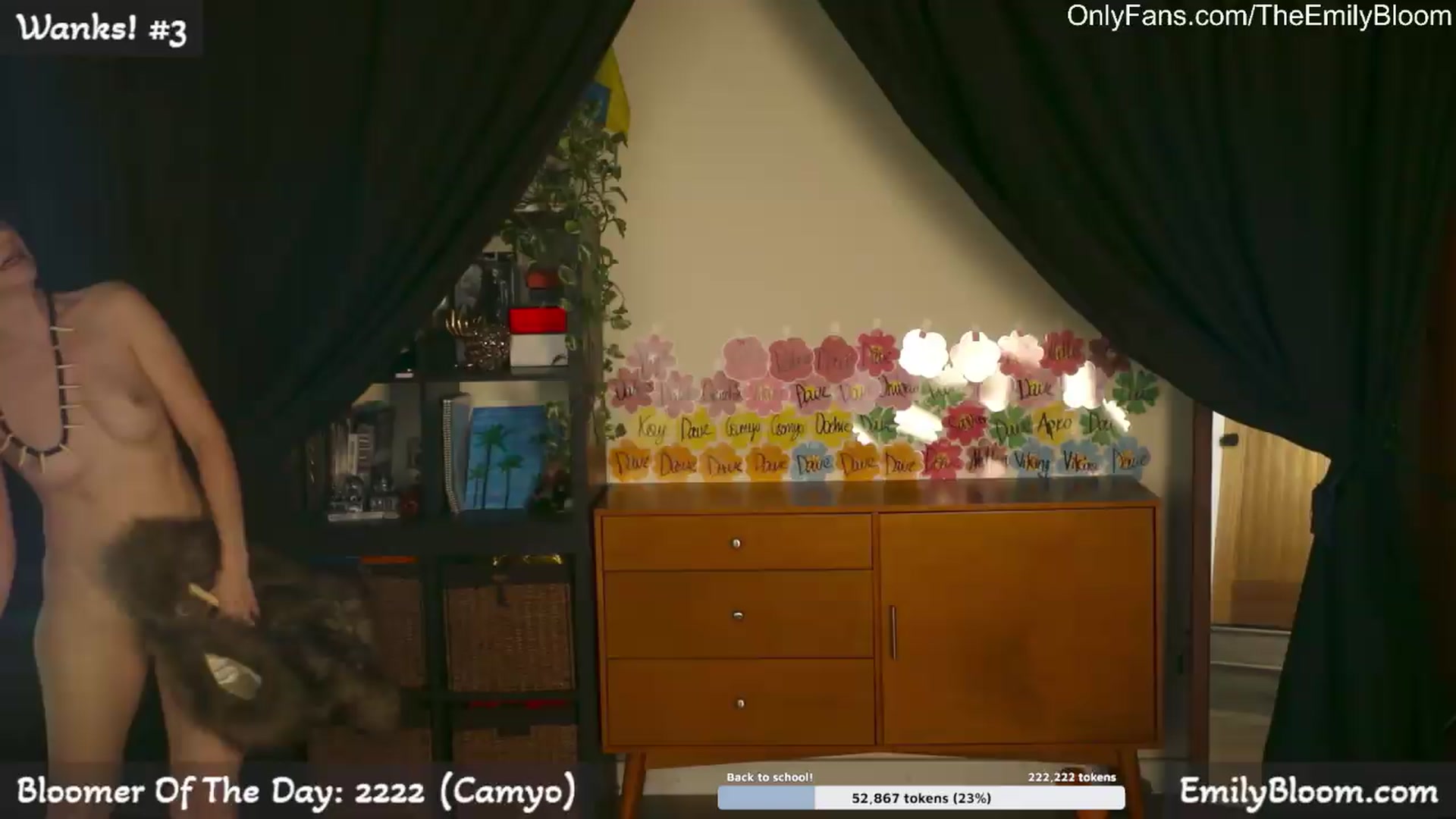 Gallery image thumbnail from EmilyBloom's myfreecams stream on, 05/06/2026, 01:01 image 6 of 20