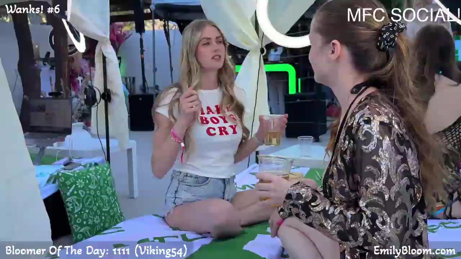 Gallery image thumbnail from EmilyBloom's myfreecams stream on, 05/20/2026, 02:32 image 8 of 20