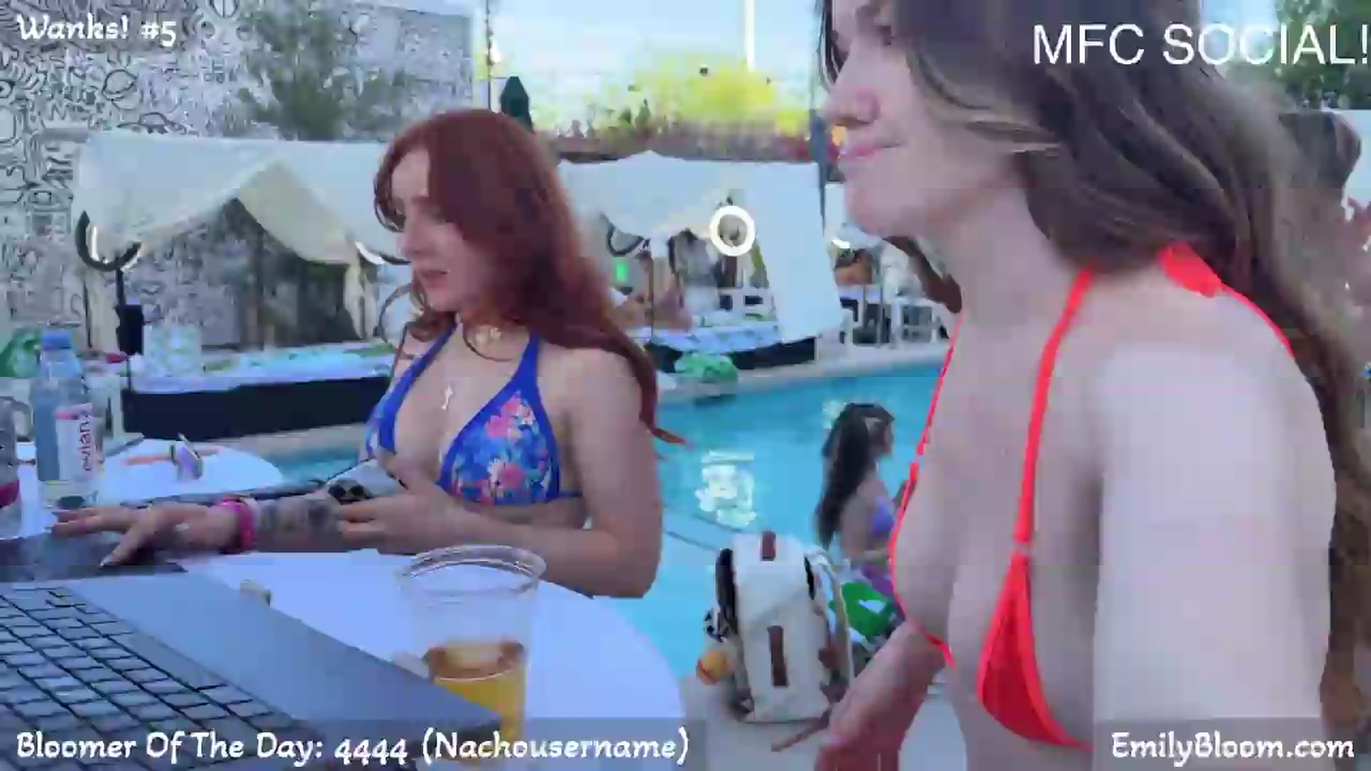 Gallery image thumbnail from EmilyBloom's myfreecams stream on, 05/21/2026, 03:06 image 5 of 20