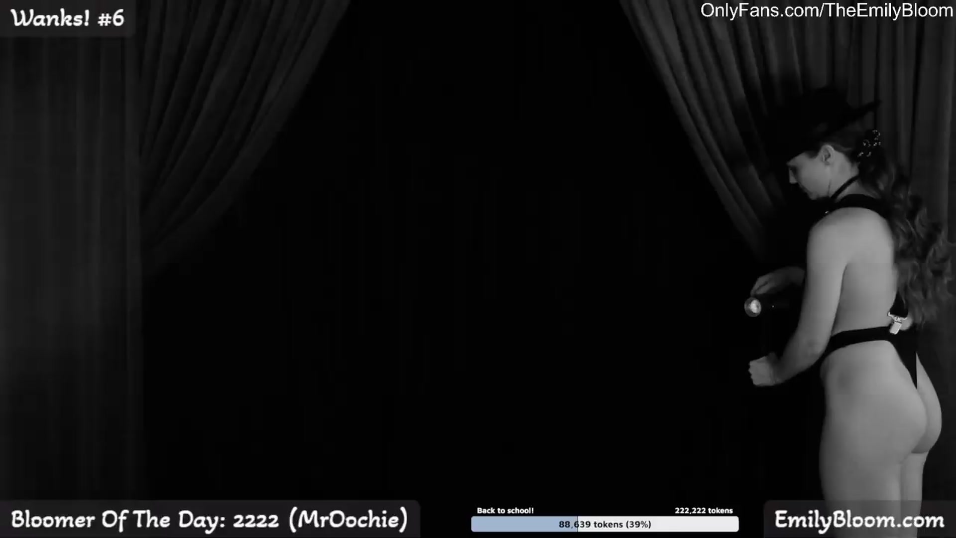 Gallery image thumbnail from EmilyBloom's myfreecams stream on, 05/22/2026, 02:25 image 6 of 20