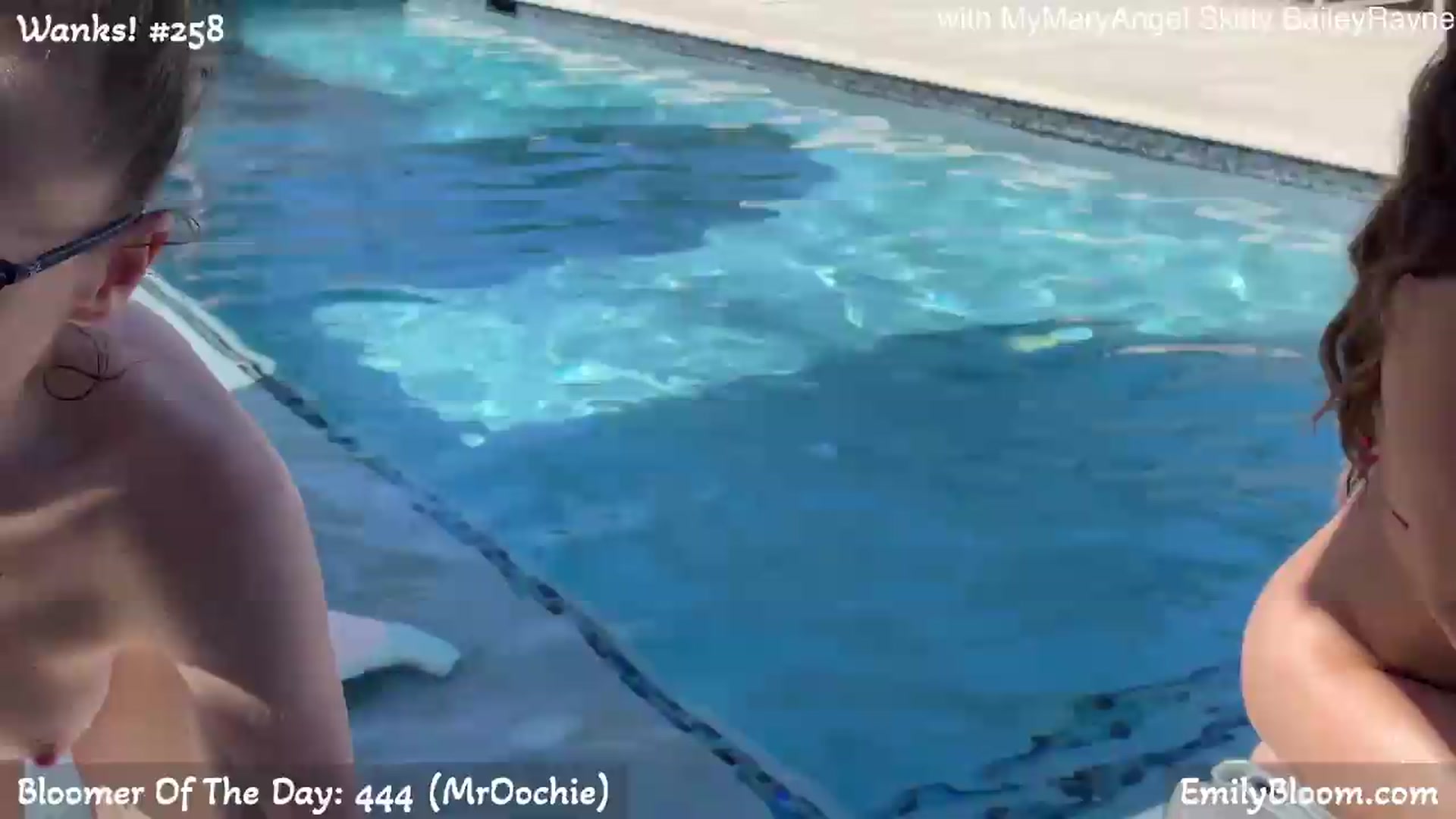 Gallery image thumbnail from EmilyBloom's myfreecams stream on, 06/13/2026, 24:48 image 12 of 20
