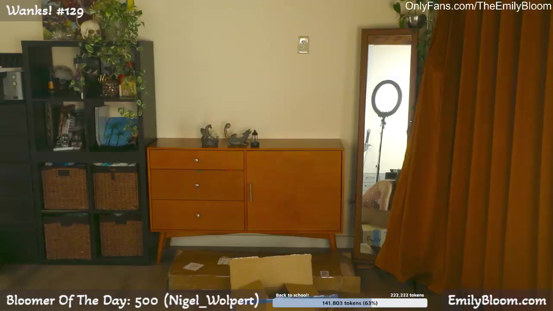 Gallery image thumbnail from EmilyBloom's myfreecams stream on, 07/09/2026, 23:52 image 15 of 20