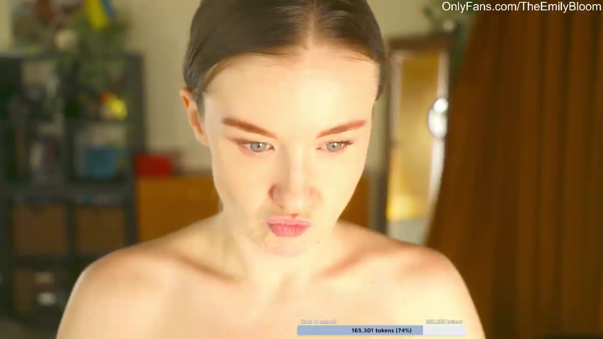 Gallery image thumbnail from EmilyBloom's myfreecams stream on, 08/13/2026, 24:14 image 2 of 20