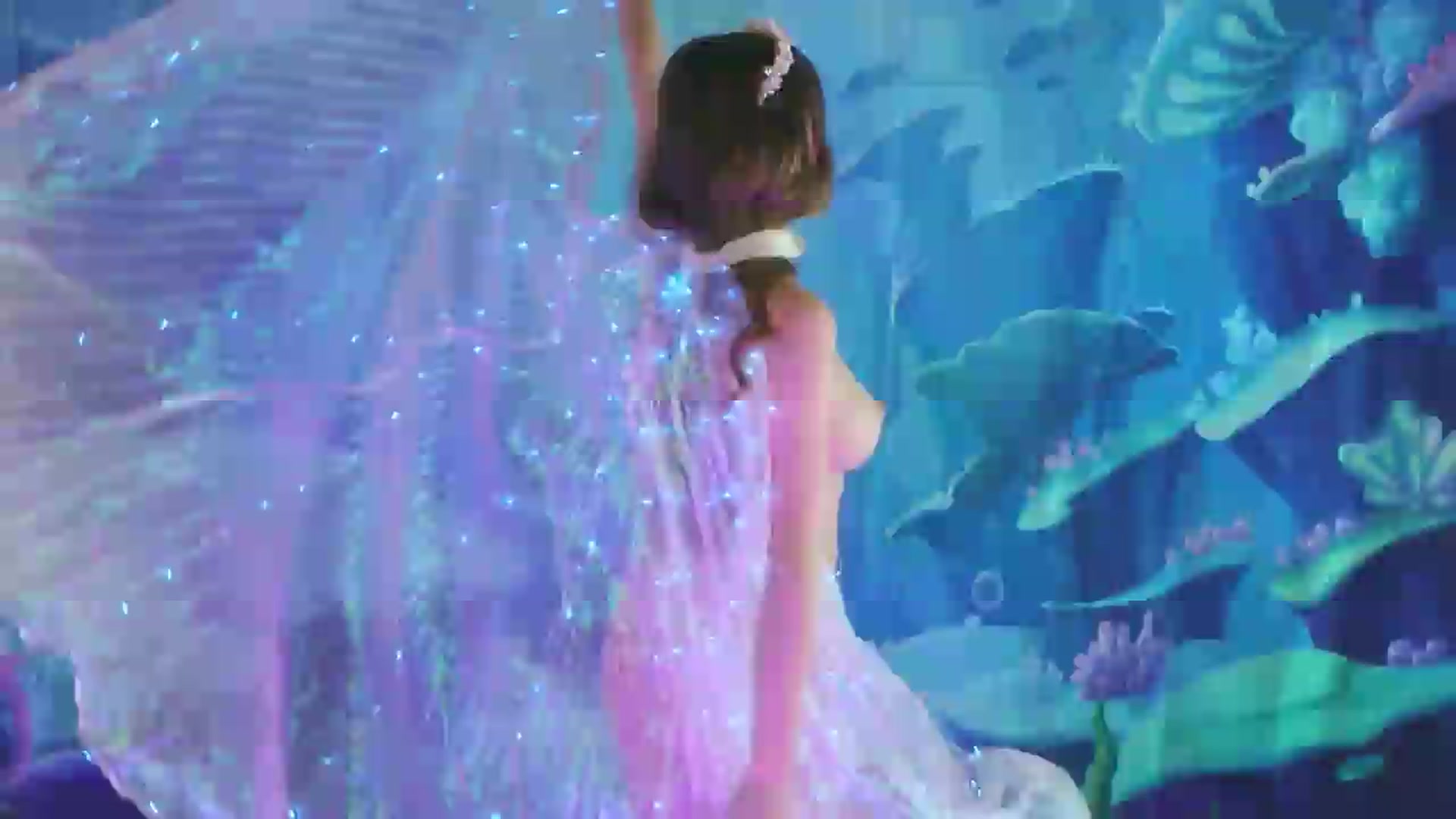 Gallery image thumbnail from EmilyBloom's myfreecams stream on, 08/30/2026, 24:03 image 11 of 20