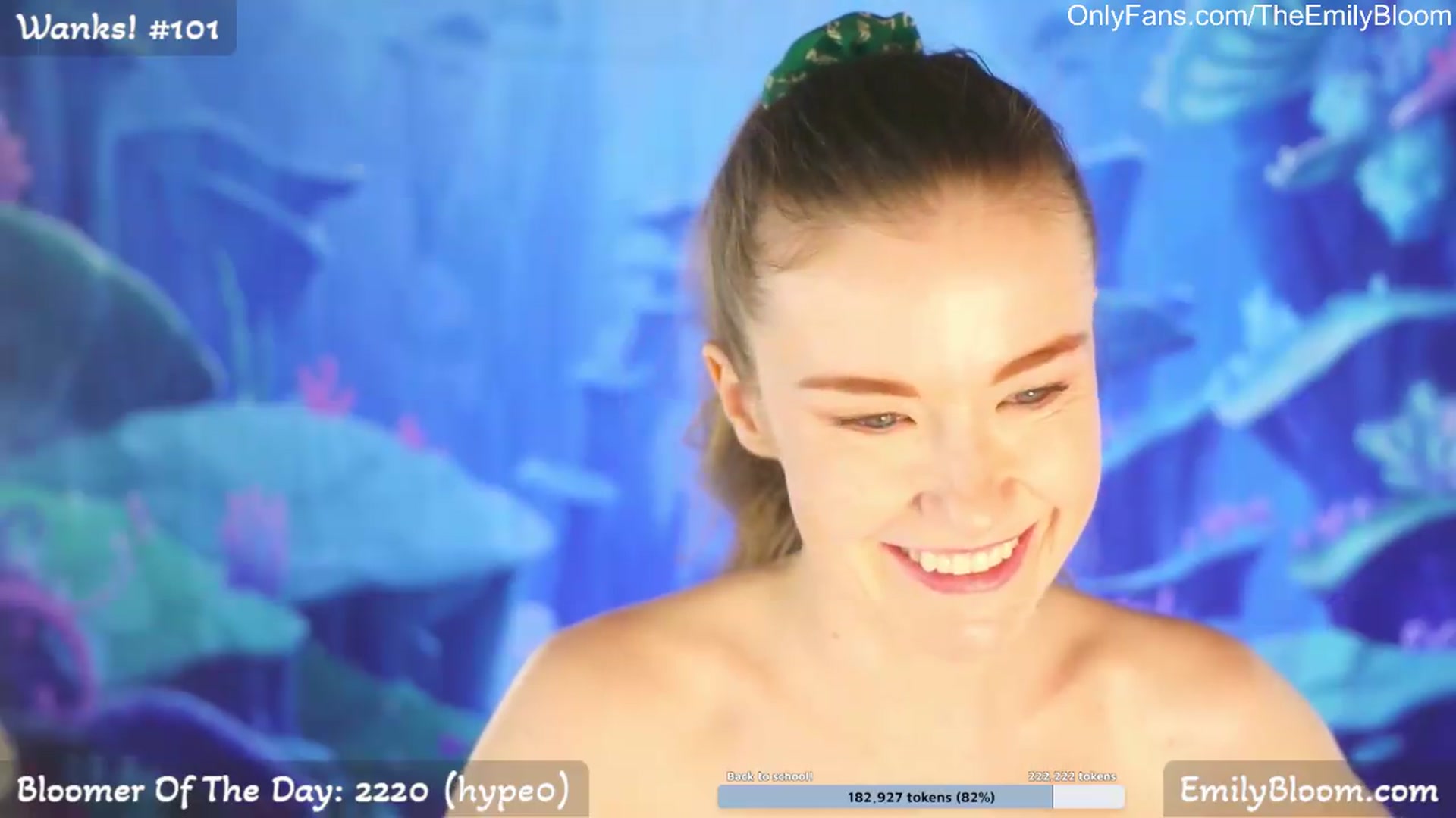 Gallery image thumbnail from EmilyBloom's myfreecams stream on, 08/31/2026, 24:07 image 16 of 20