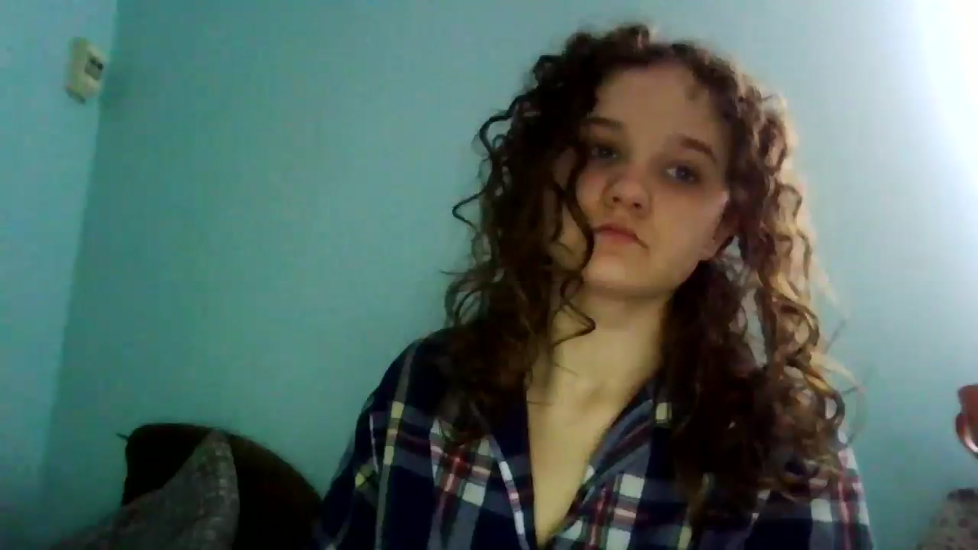 Gallery image thumbnail from EmilyBriss's myfreecams stream on, 03/28/2026, 13:50 image 13 of 20