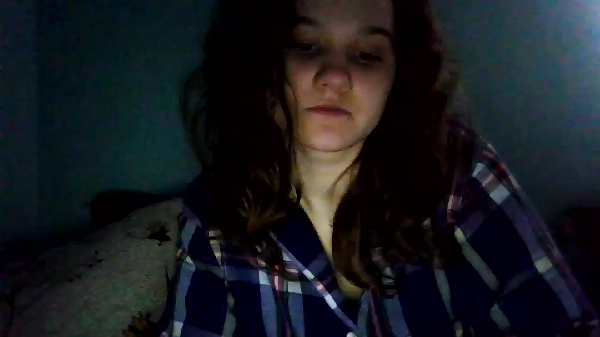 Gallery image thumbnail from EmilyBriss's myfreecams stream on, 03/31/2026, 13:31 image 16 of 20