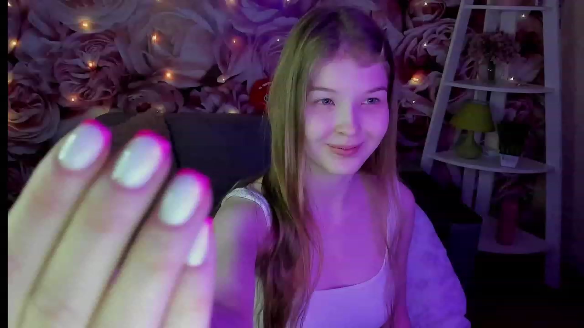 Gallery image thumbnail from EmilyEmber's myfreecams stream on, 09/17/2023, 07:33 image 2 of 20