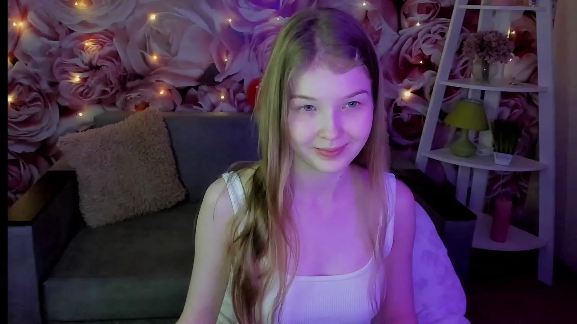 Gallery image thumbnail from EmilyEmber's myfreecams stream on, 09/17/2023, 07:33 image 3 of 20