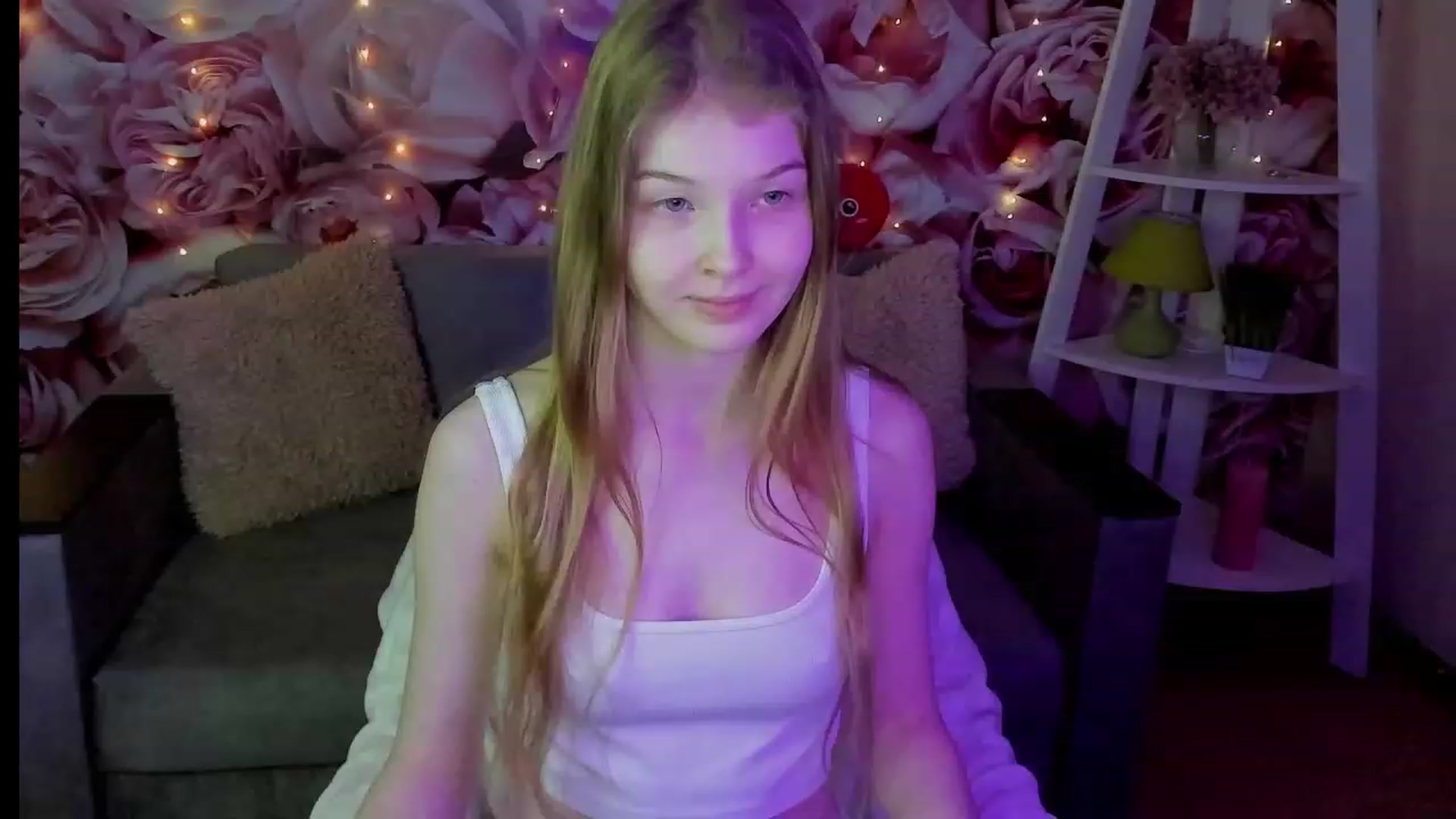Gallery image thumbnail from EmilyEmber's myfreecams stream on, 09/17/2023, 08:29 image 13 of 20