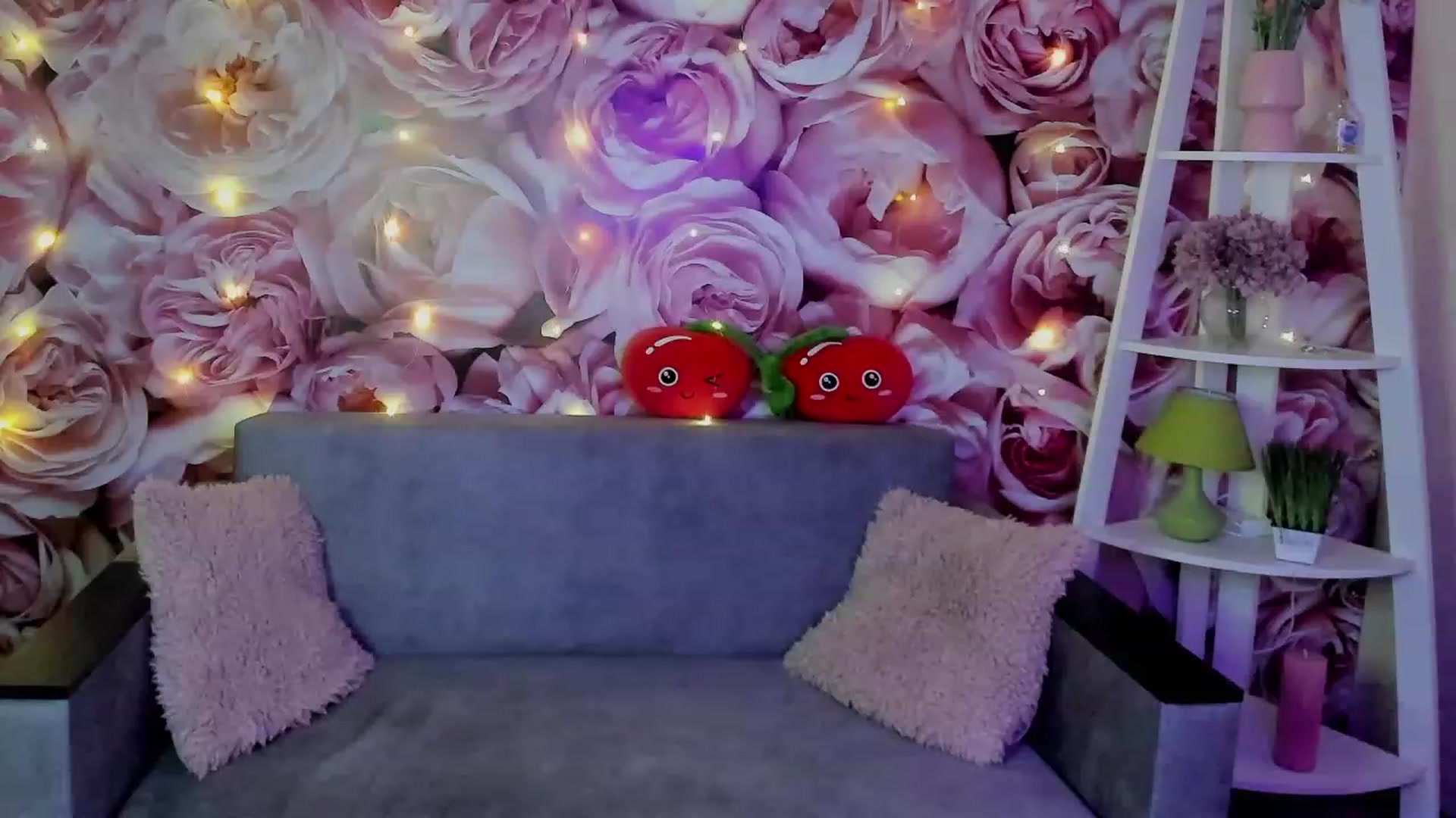 Gallery image thumbnail from EmilyEmber's myfreecams stream on, 09/20/2023, 16:44 image 17 of 20