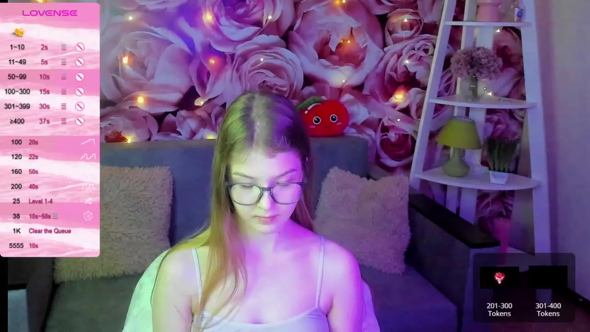 Gallery image thumbnail from EmilyEmber's myfreecams stream on, 09/24/2023, 10:40 image 6 of 20