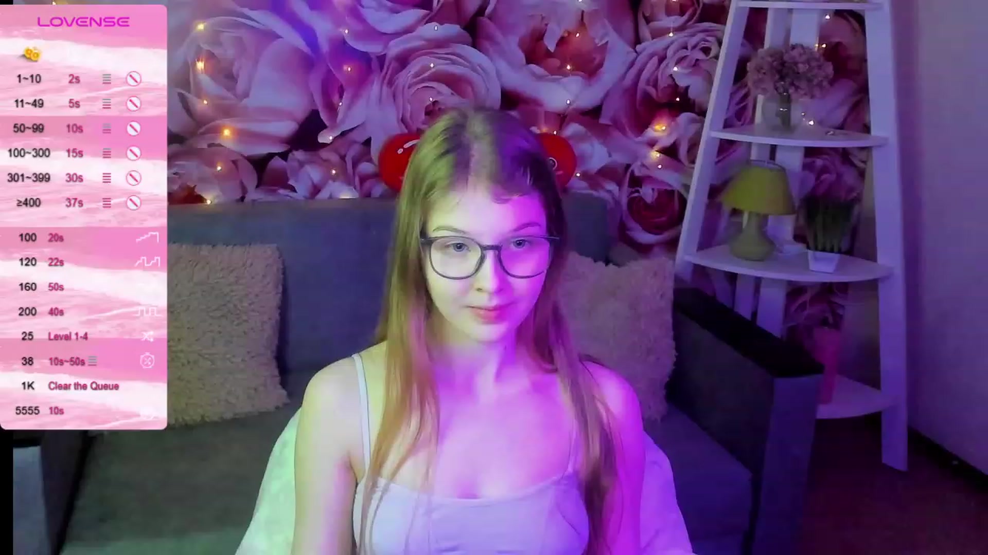 Gallery image thumbnail from EmilyEmber's myfreecams stream on, 09/24/2023, 10:40 image 18 of 20