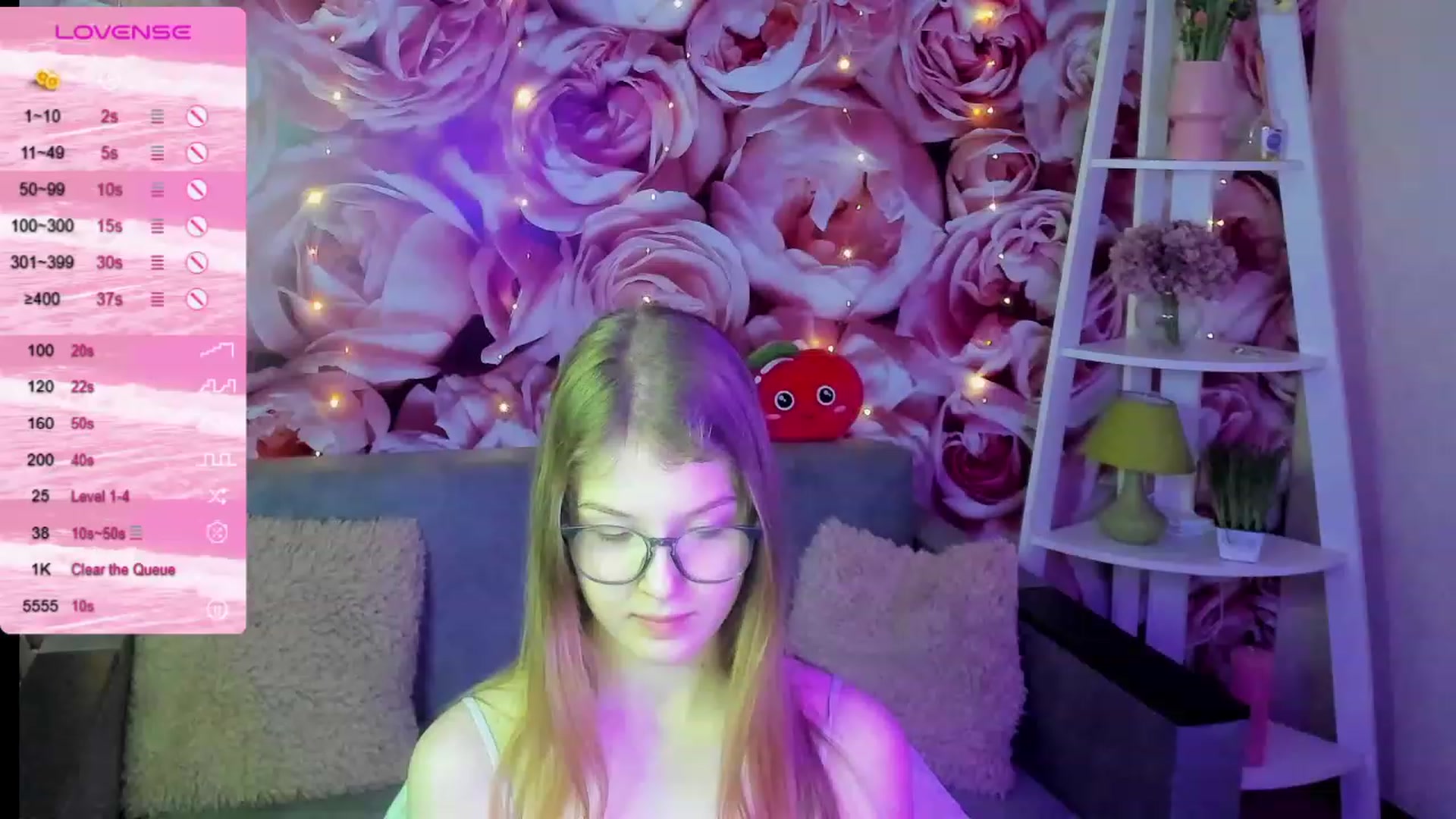 Gallery image thumbnail from EmilyEmber's myfreecams stream on, 09/24/2023, 11:26 image 3 of 20