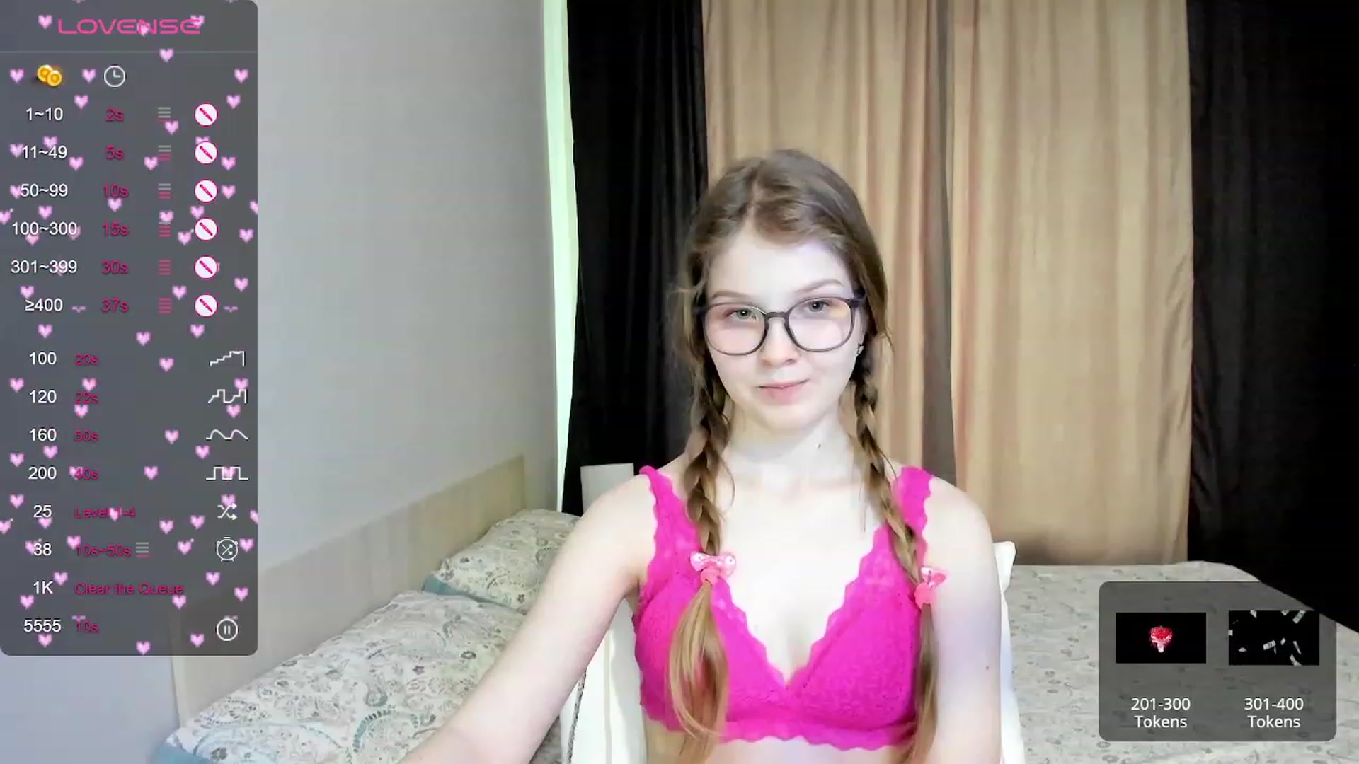 Gallery image thumbnail from EmilyEmber's myfreecams stream on, 10/18/2023, 11:40 image 16 of 20