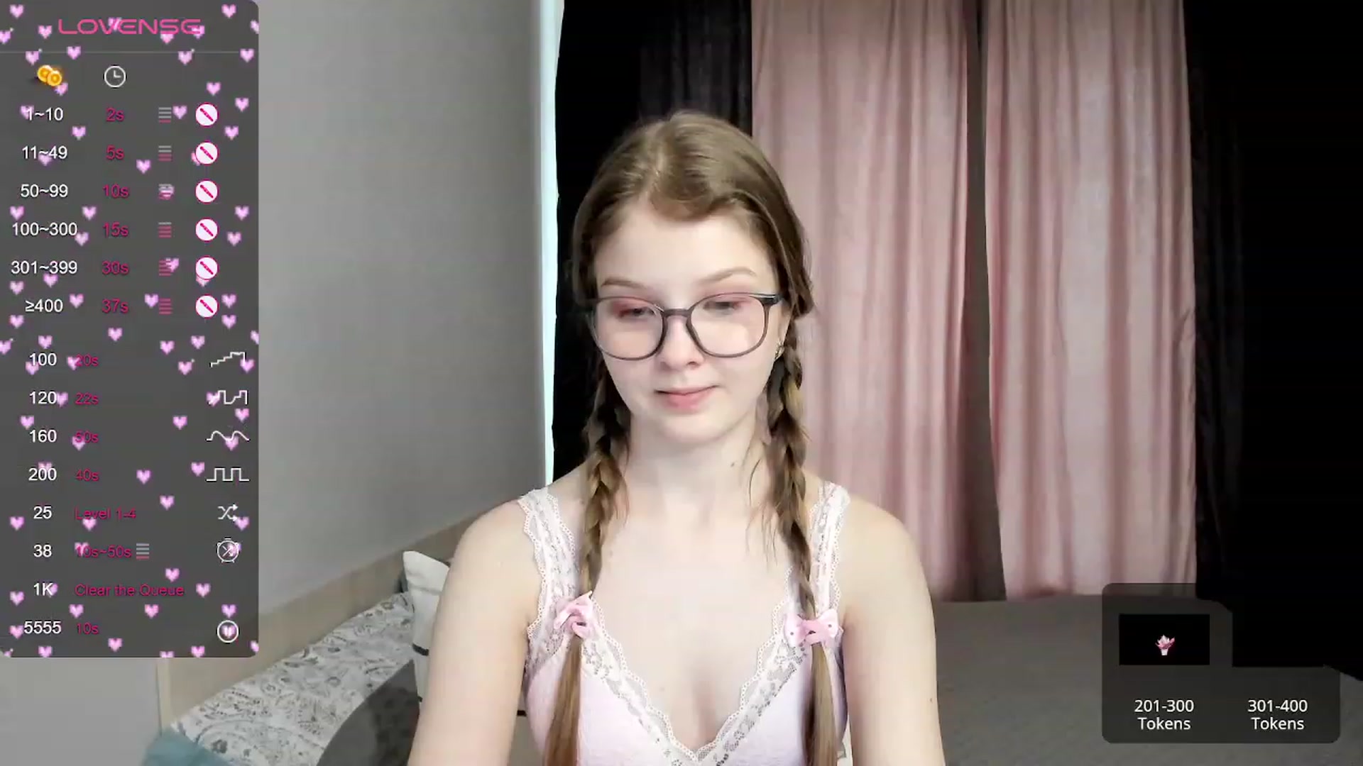 Gallery image thumbnail from EmilyEmber's myfreecams stream on, 10/19/2023, 11:48 image 3 of 20